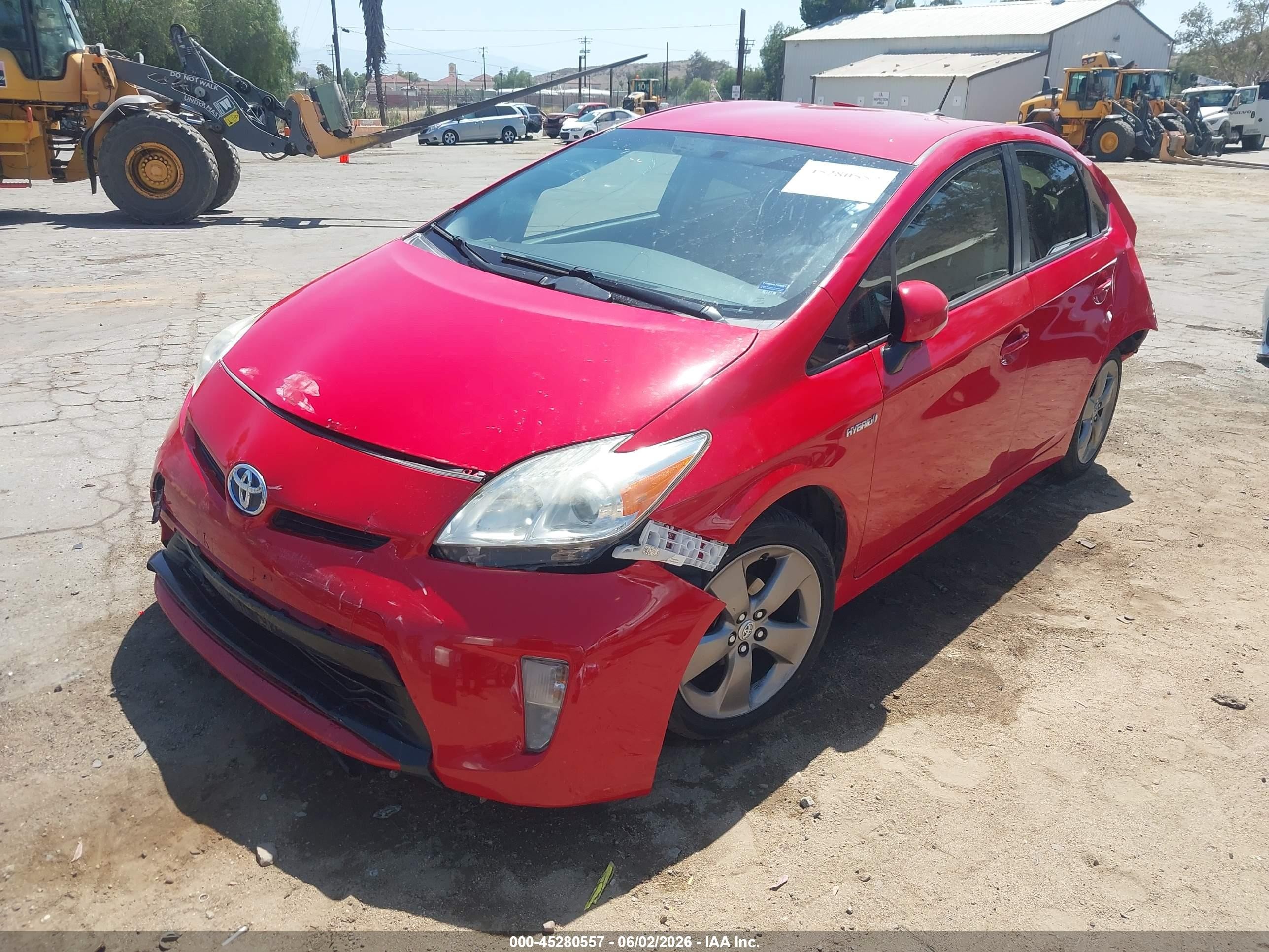 2015 Toyota Prius Persona Series Special Edition Red vin: JTDKN3DU6F0420640