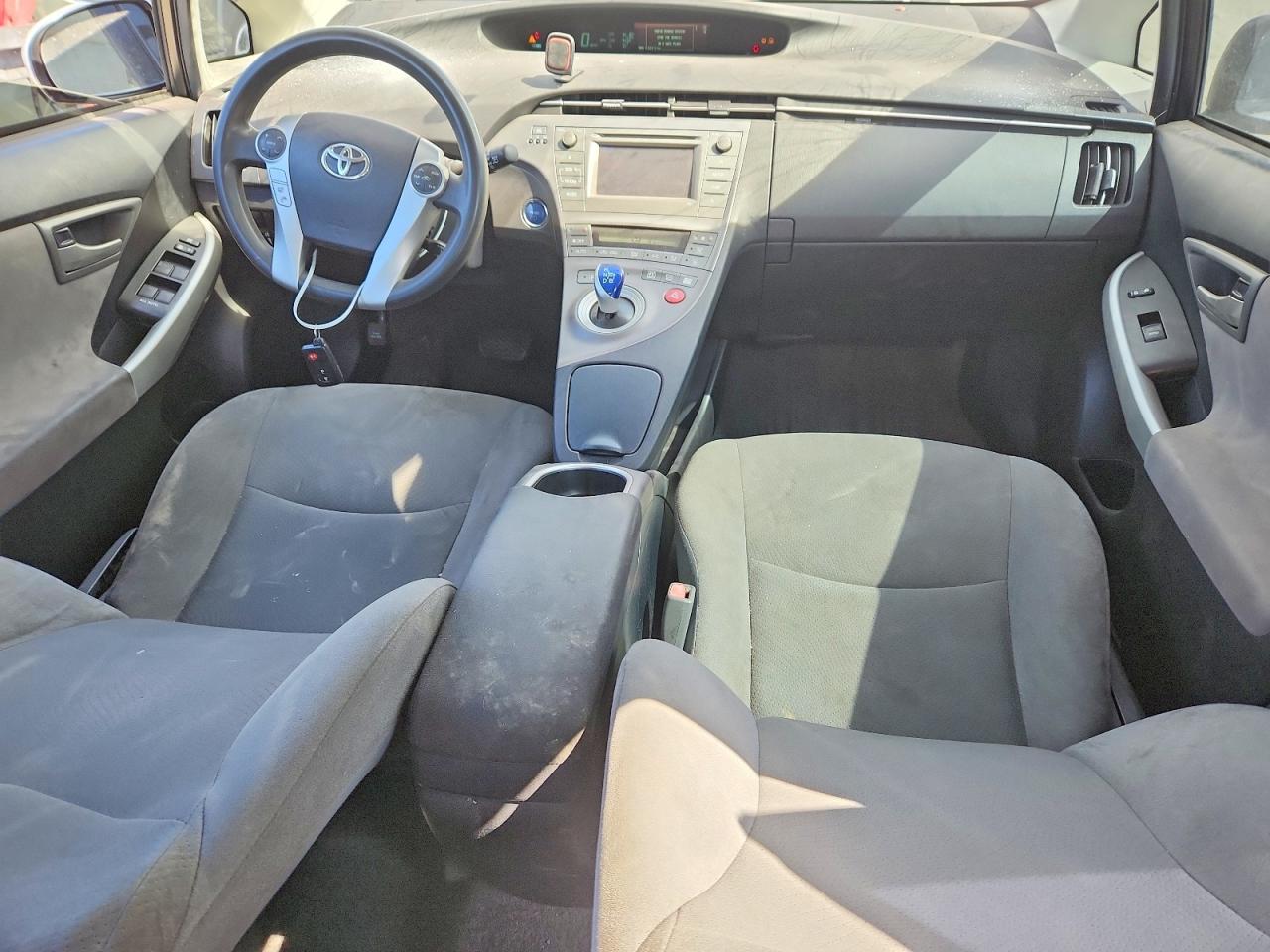 2015 Toyota Prius Two Silver vin: JTDKN3DU6F0438586
