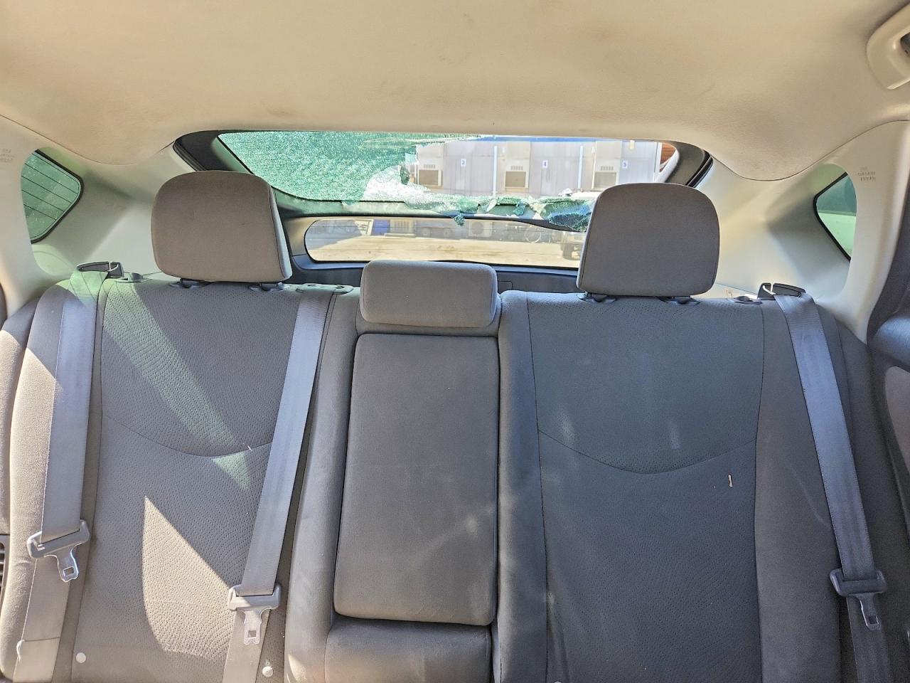 2015 Toyota Prius Two Silver vin: JTDKN3DU6F0438586