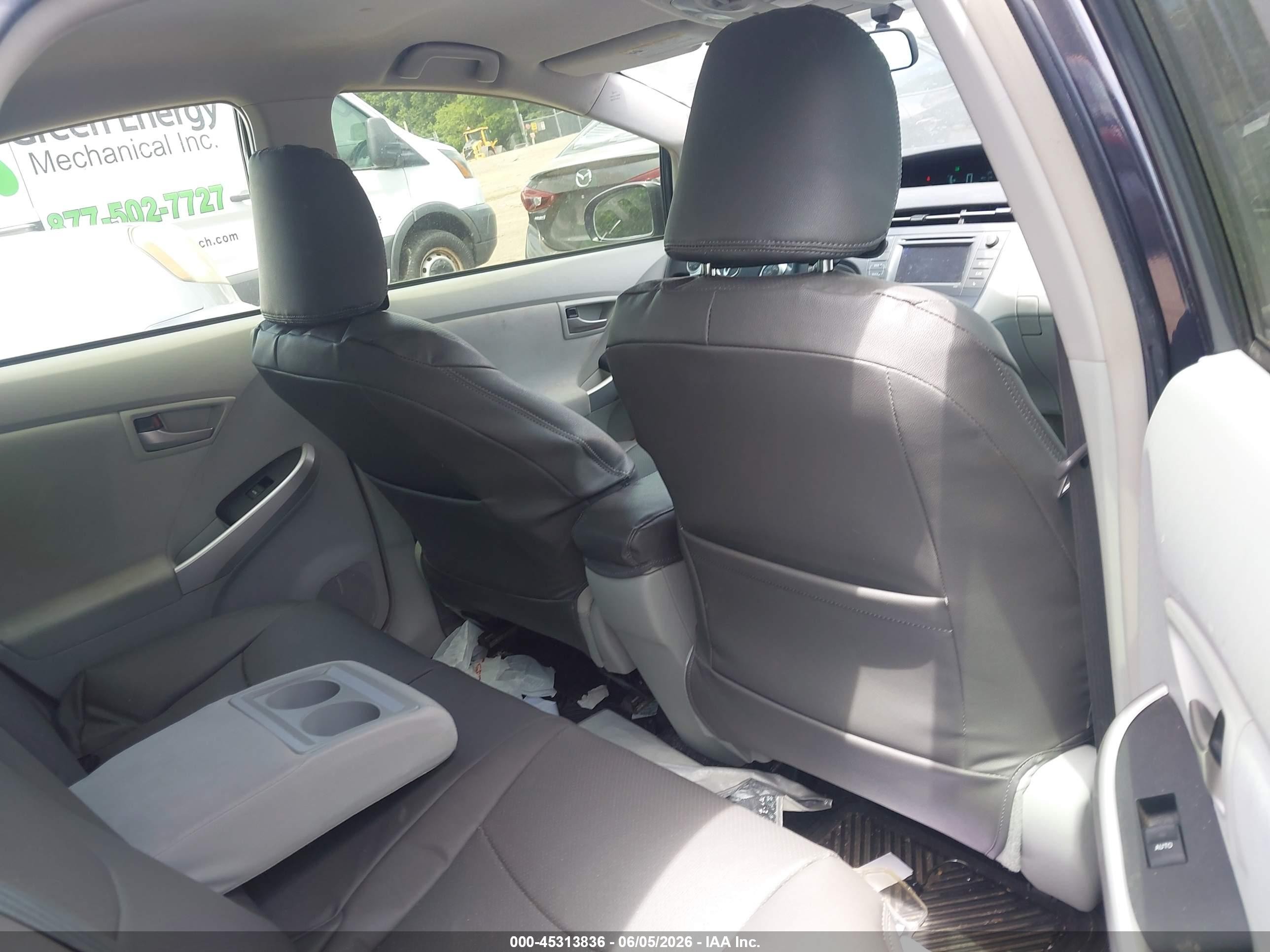 2015 Toyota Prius Two Gray vin: JTDKN3DU6F0439818