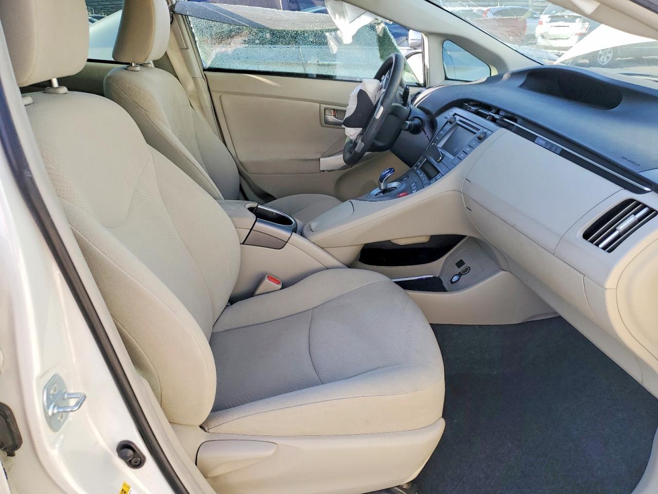 2015 Toyota Prius Two White vin: JTDKN3DU6F0456487