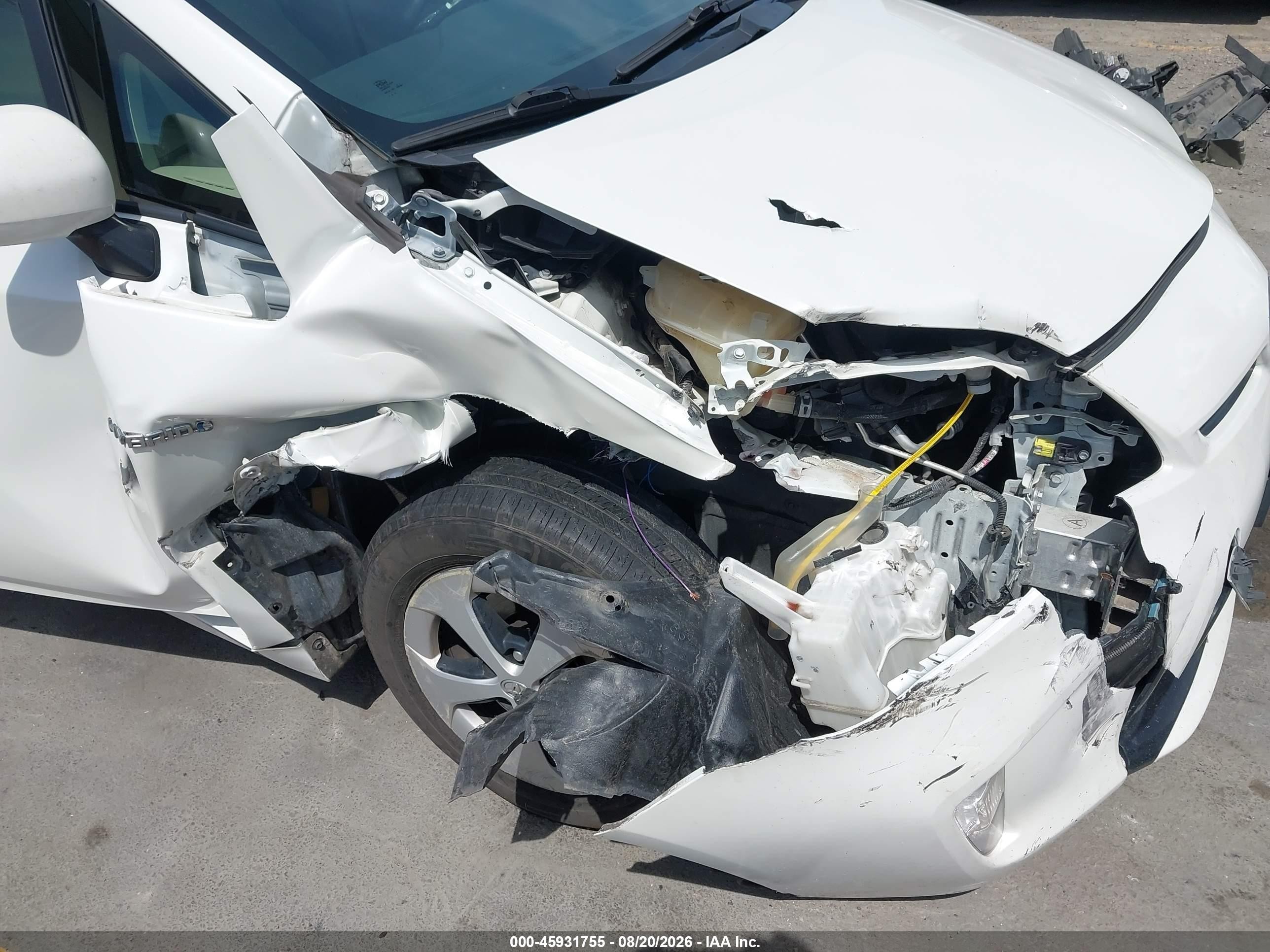 2015 Toyota Prius Two White vin: JTDKN3DU6F0461656