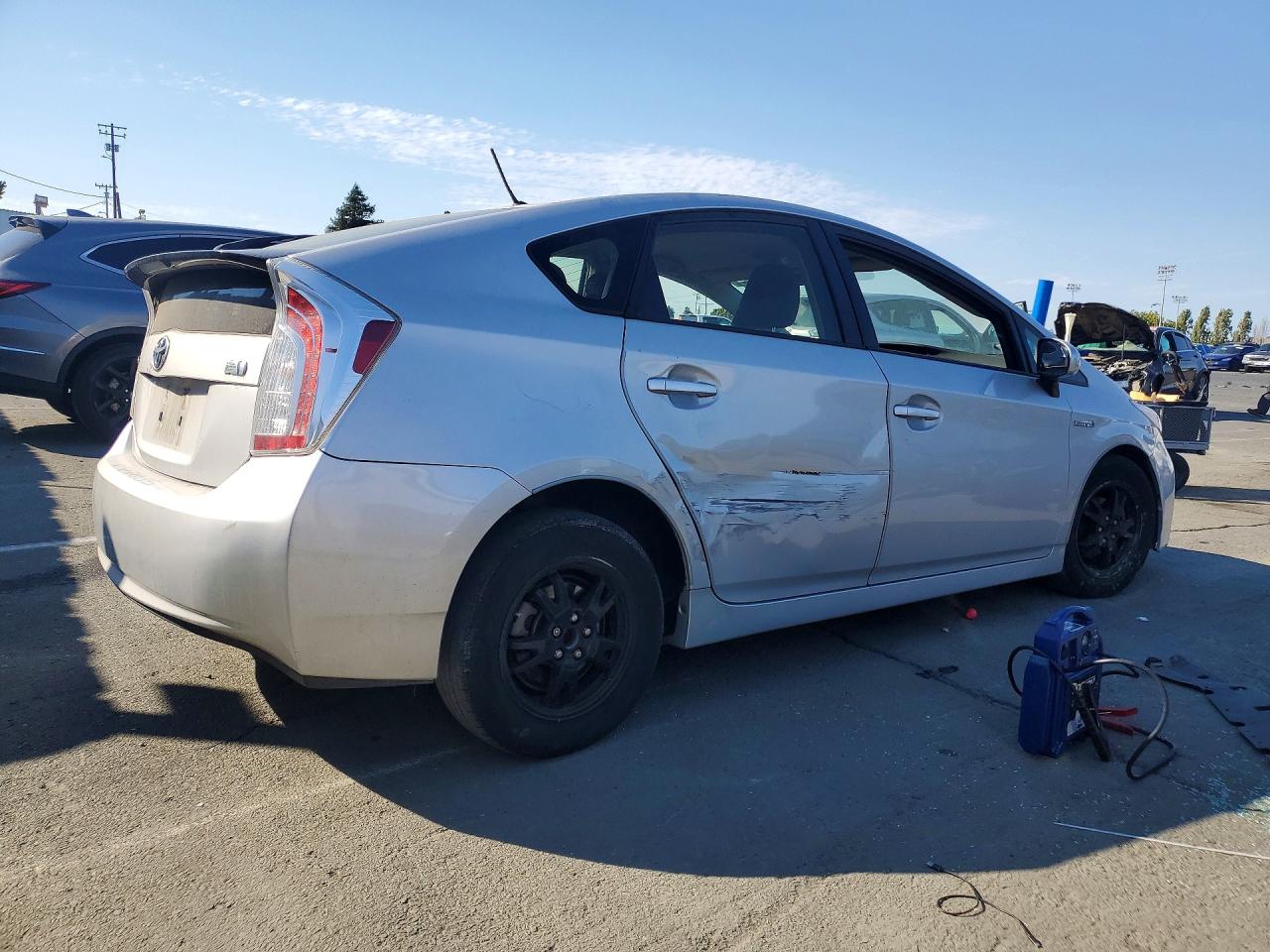 2015 Toyota Prius Two Silver vin: JTDKN3DU6F0465447