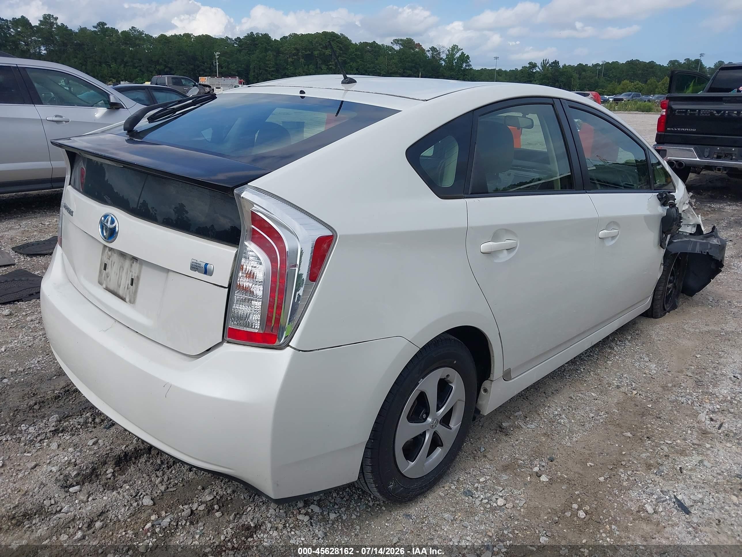 2015 Toyota Prius Two White vin: JTDKN3DU6F0465822