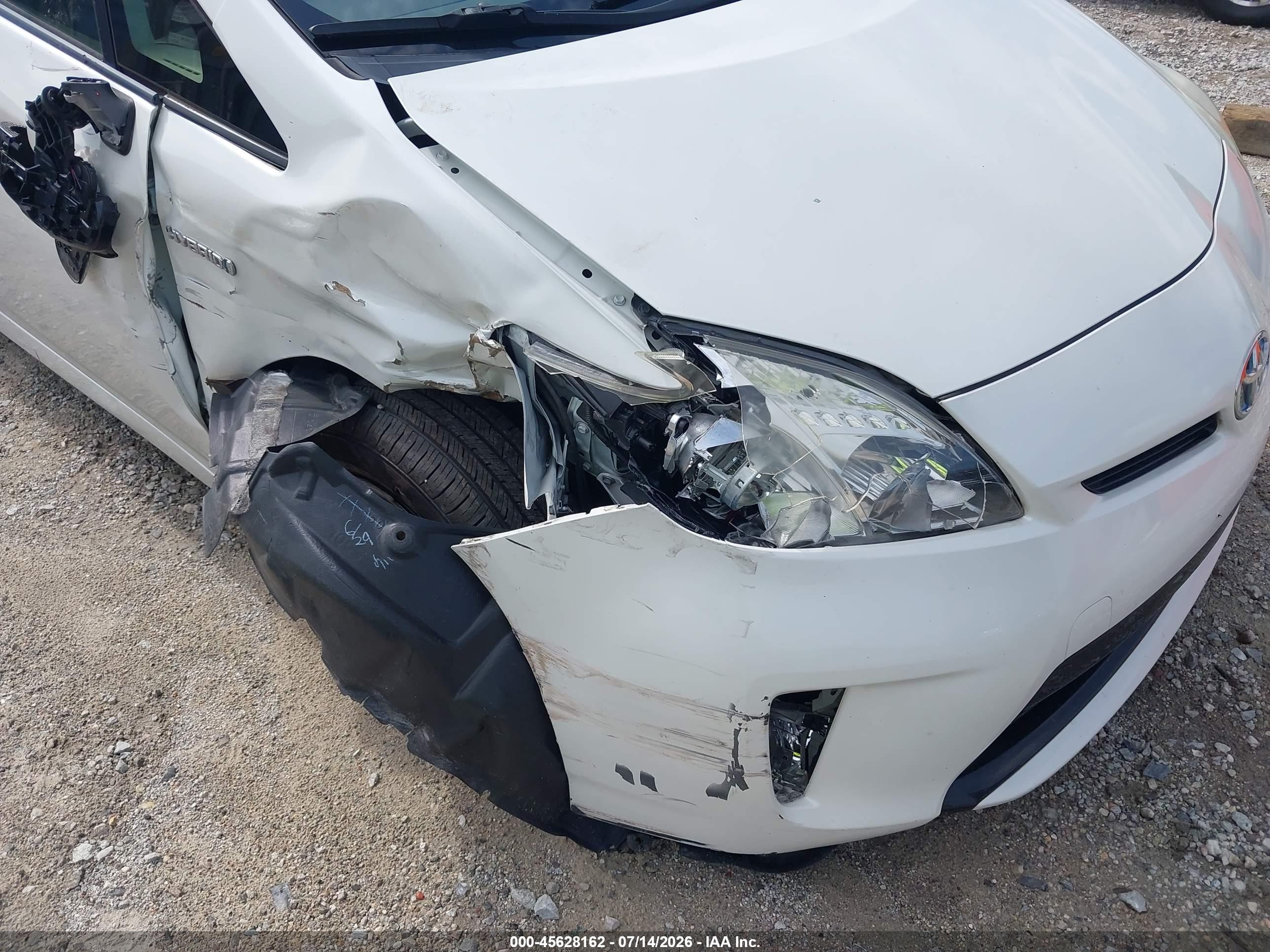 2015 Toyota Prius Two White vin: JTDKN3DU6F0465822