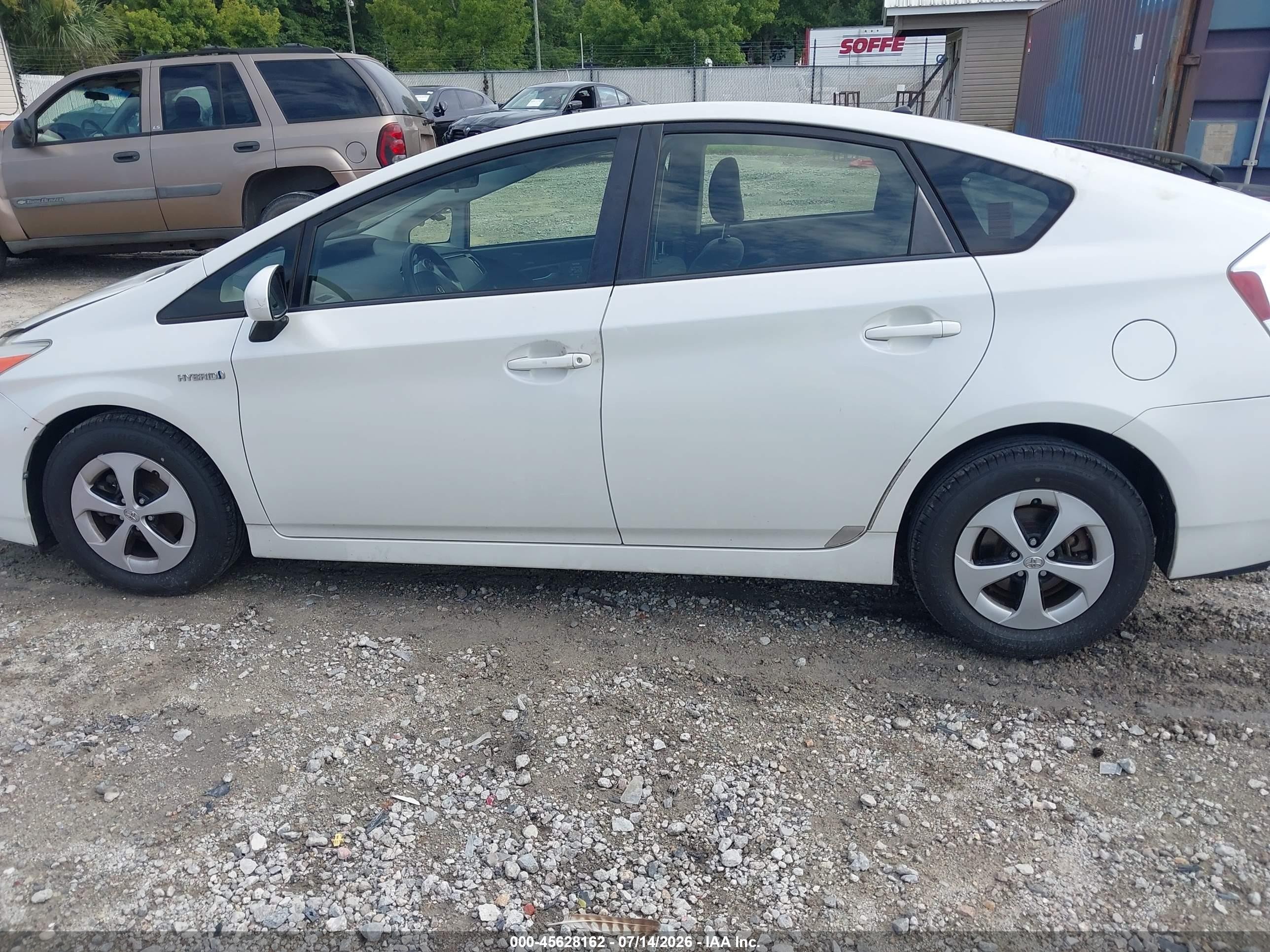 2015 Toyota Prius Two White vin: JTDKN3DU6F0465822
