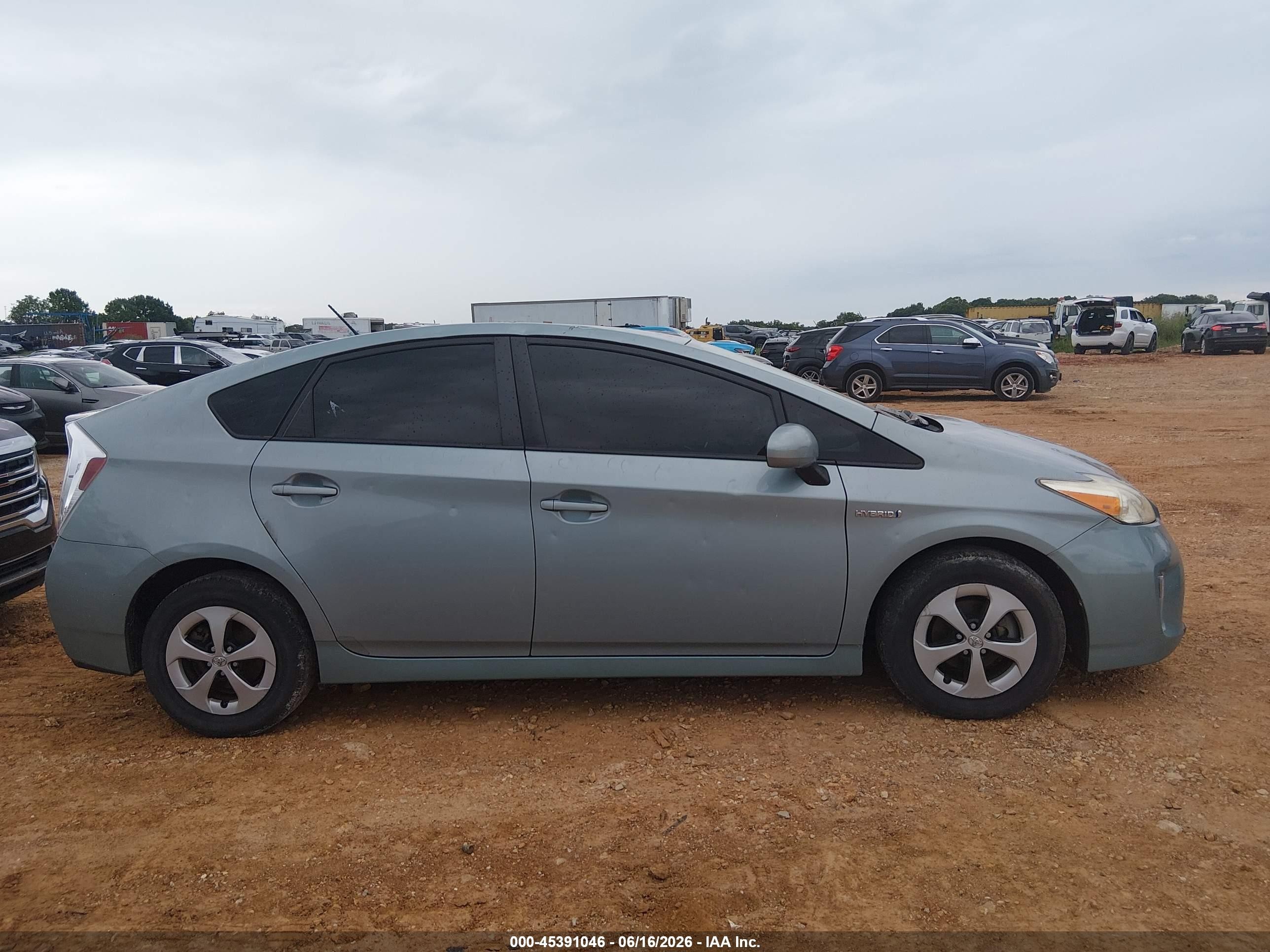 2015 Toyota Prius Three Turquoise vin: JTDKN3DU6F1875031