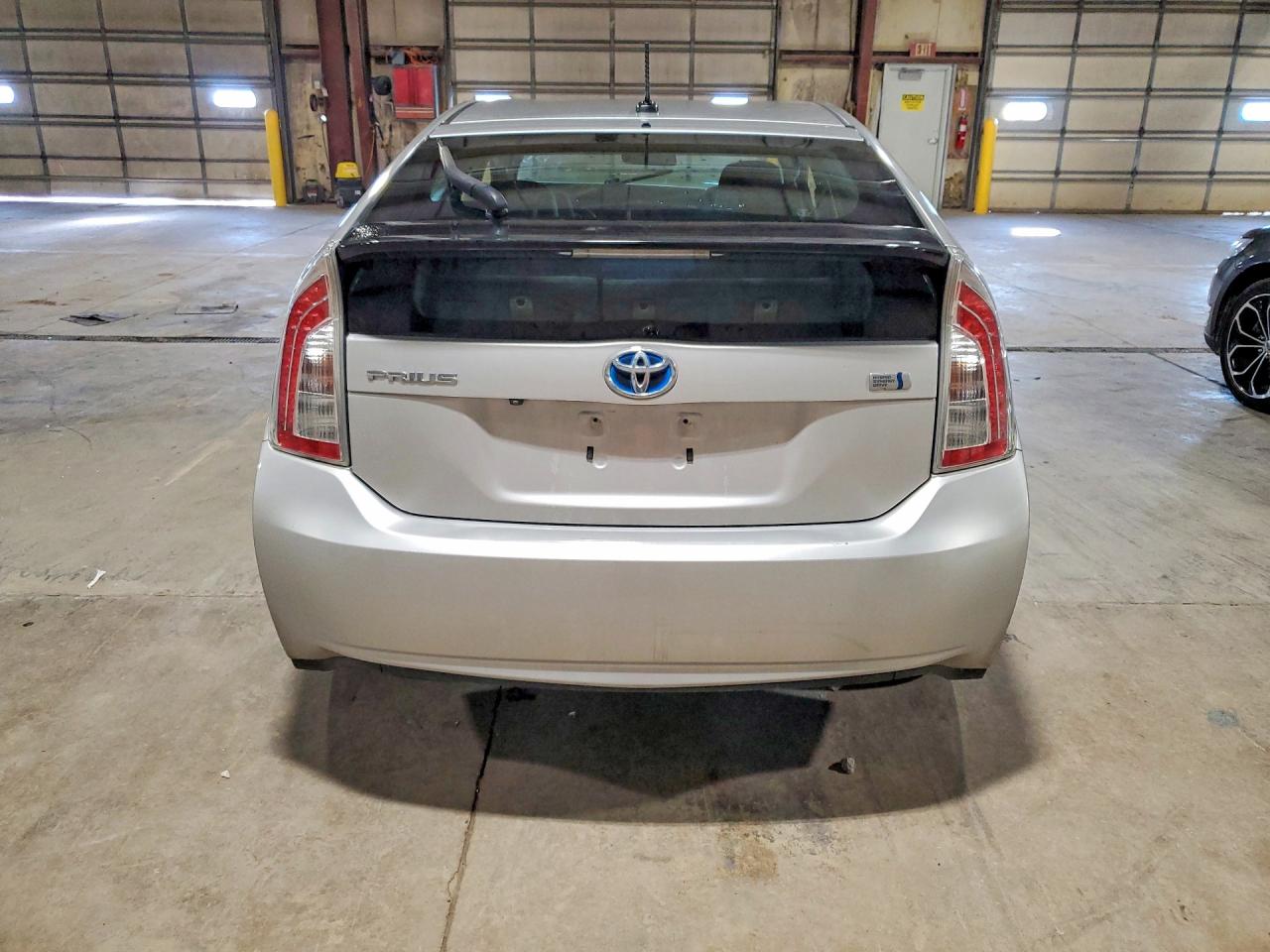 2015 Toyota Prius Three Silver vin: JTDKN3DU6F1879192