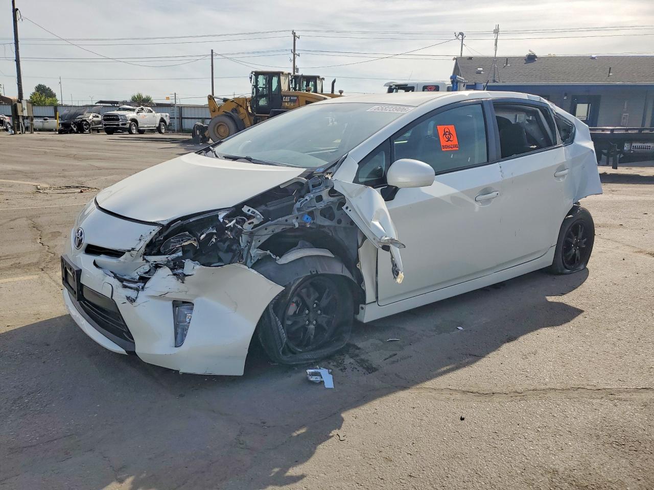 2015 Toyota Prius Two White vin: JTDKN3DU6F1885607