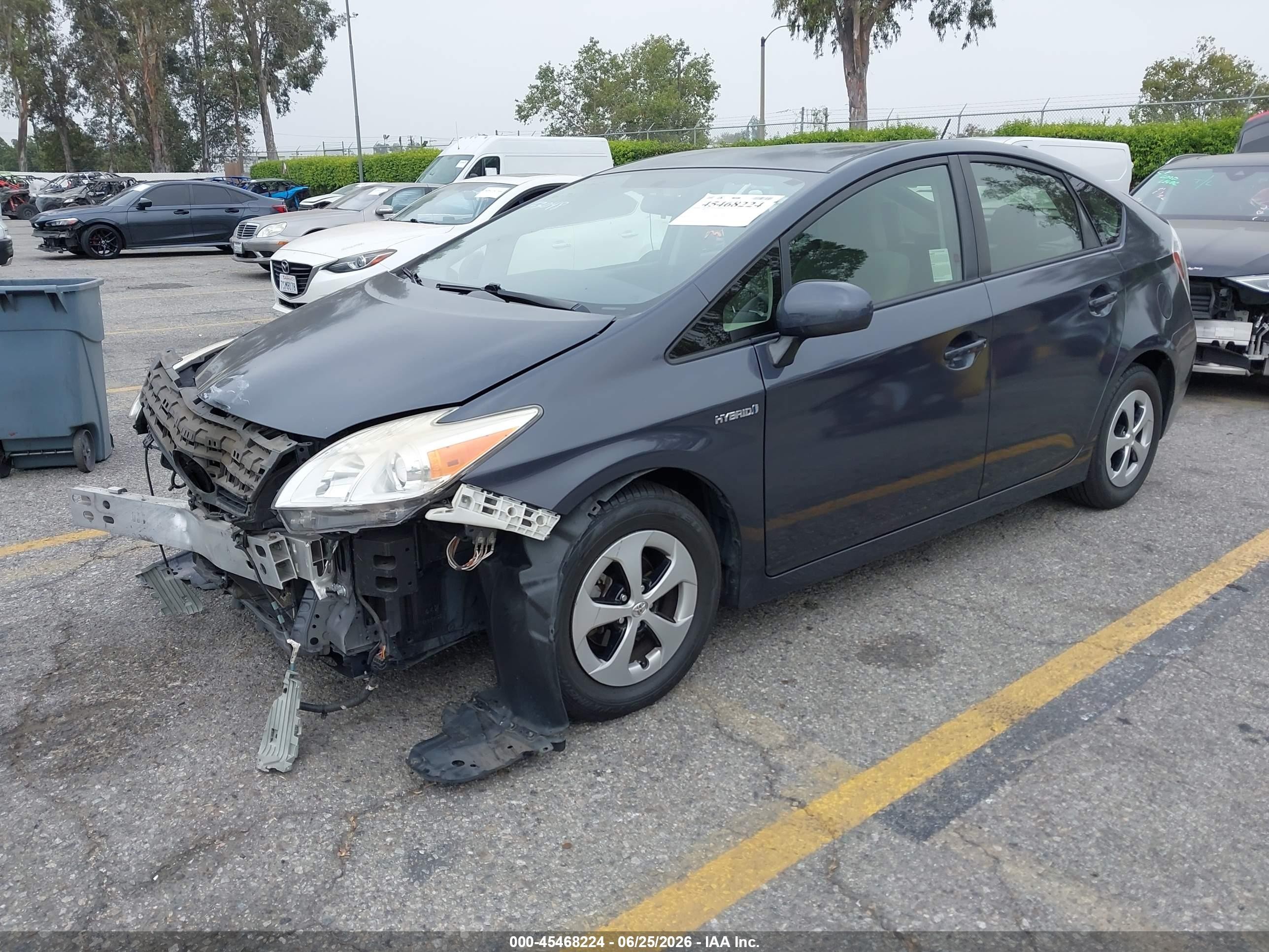 2015 Toyota Prius Two Gray vin: JTDKN3DU6F1893545