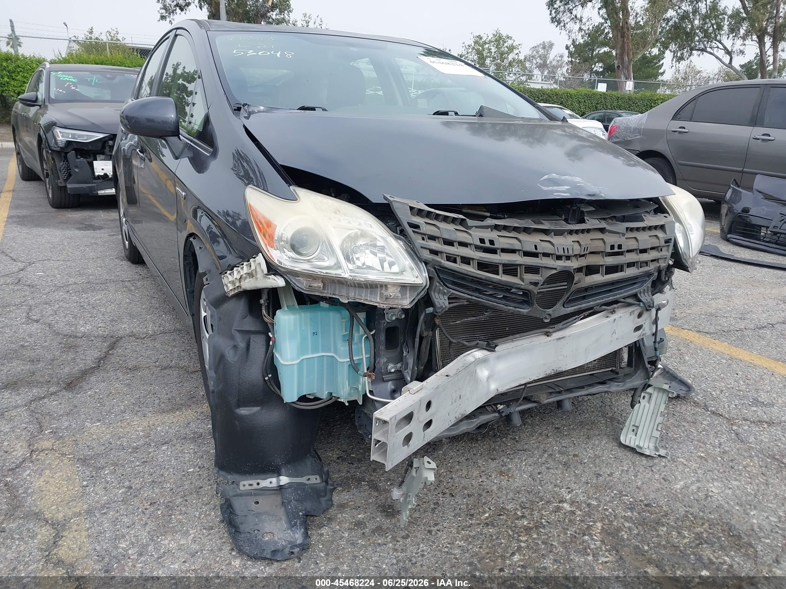 2015 Toyota Prius Two Gray vin: JTDKN3DU6F1893545