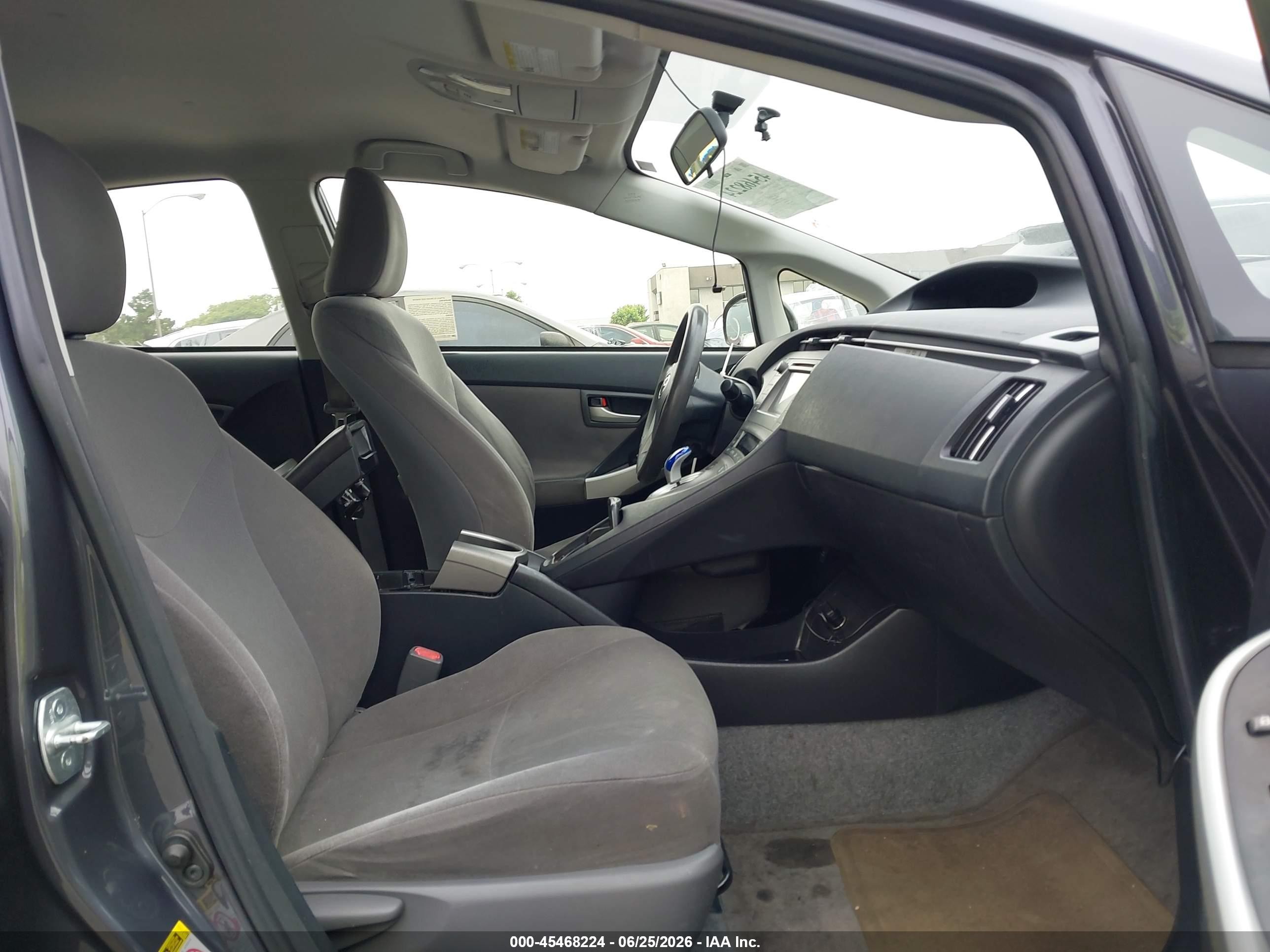 2015 Toyota Prius Two Gray vin: JTDKN3DU6F1893545