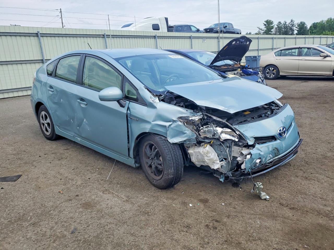2015 Toyota Prius Two Teal vin: JTDKN3DU6F1898681
