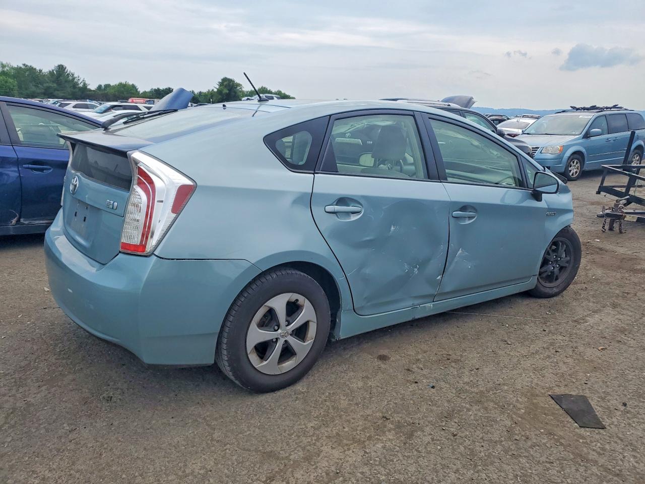 2015 Toyota Prius Two Teal vin: JTDKN3DU6F1898681