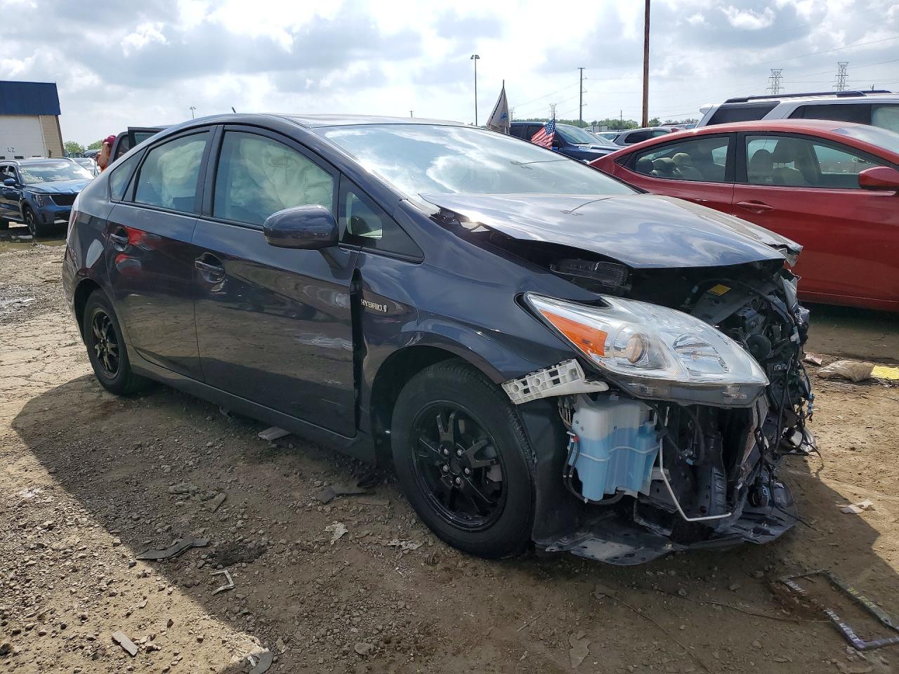 2015 Toyota Prius Two Серый vin: JTDKN3DU6F1916466