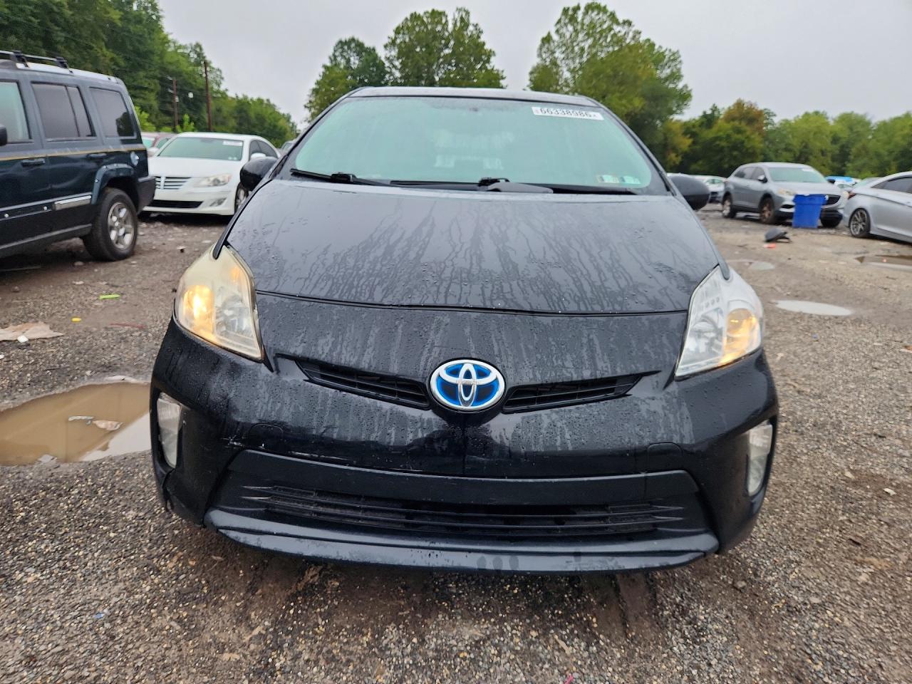 2015 Toyota Prius Three Black vin: JTDKN3DU6F1917665