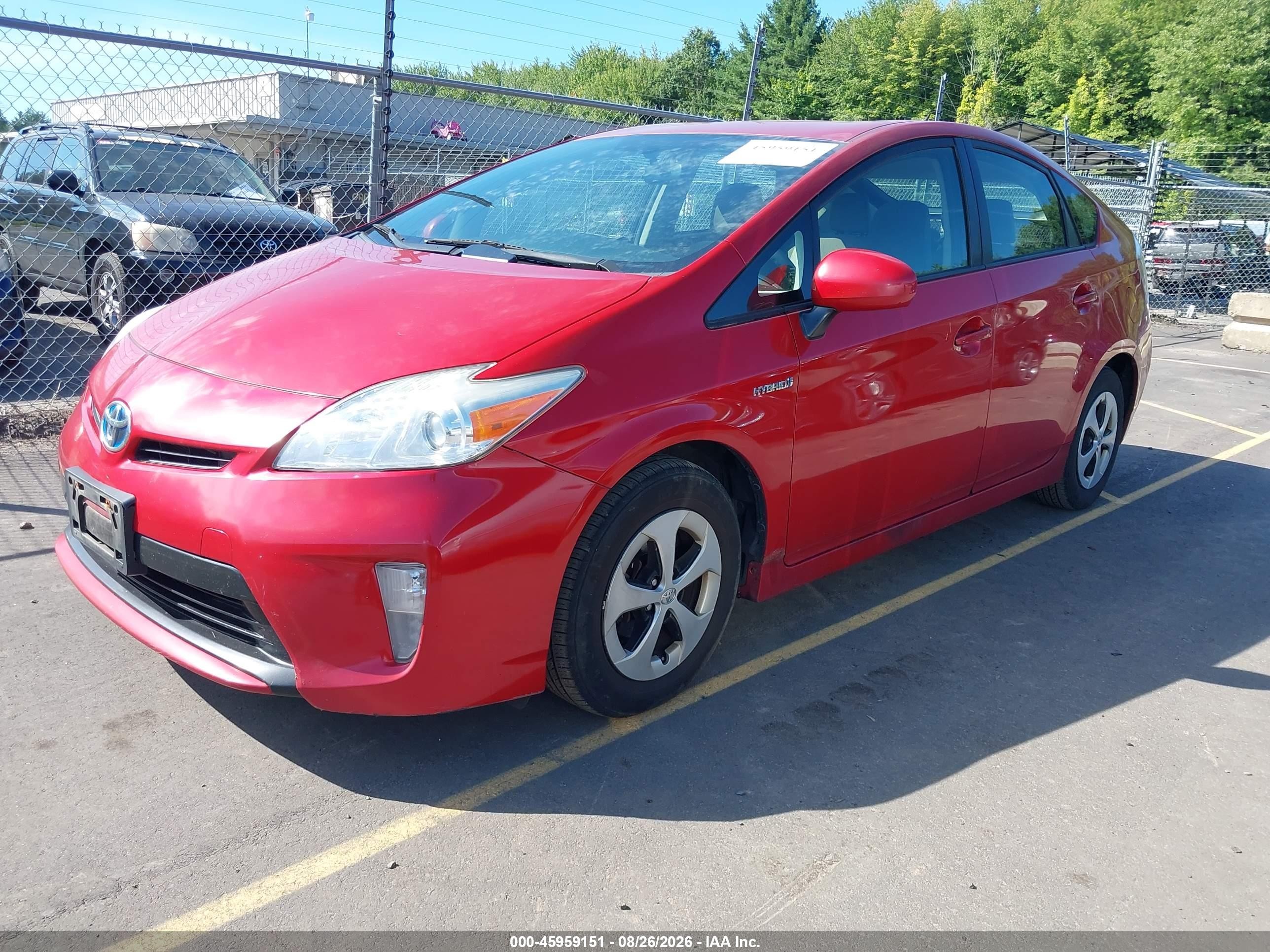 2015 Toyota Prius Two Красный vin: JTDKN3DU6F1919660
