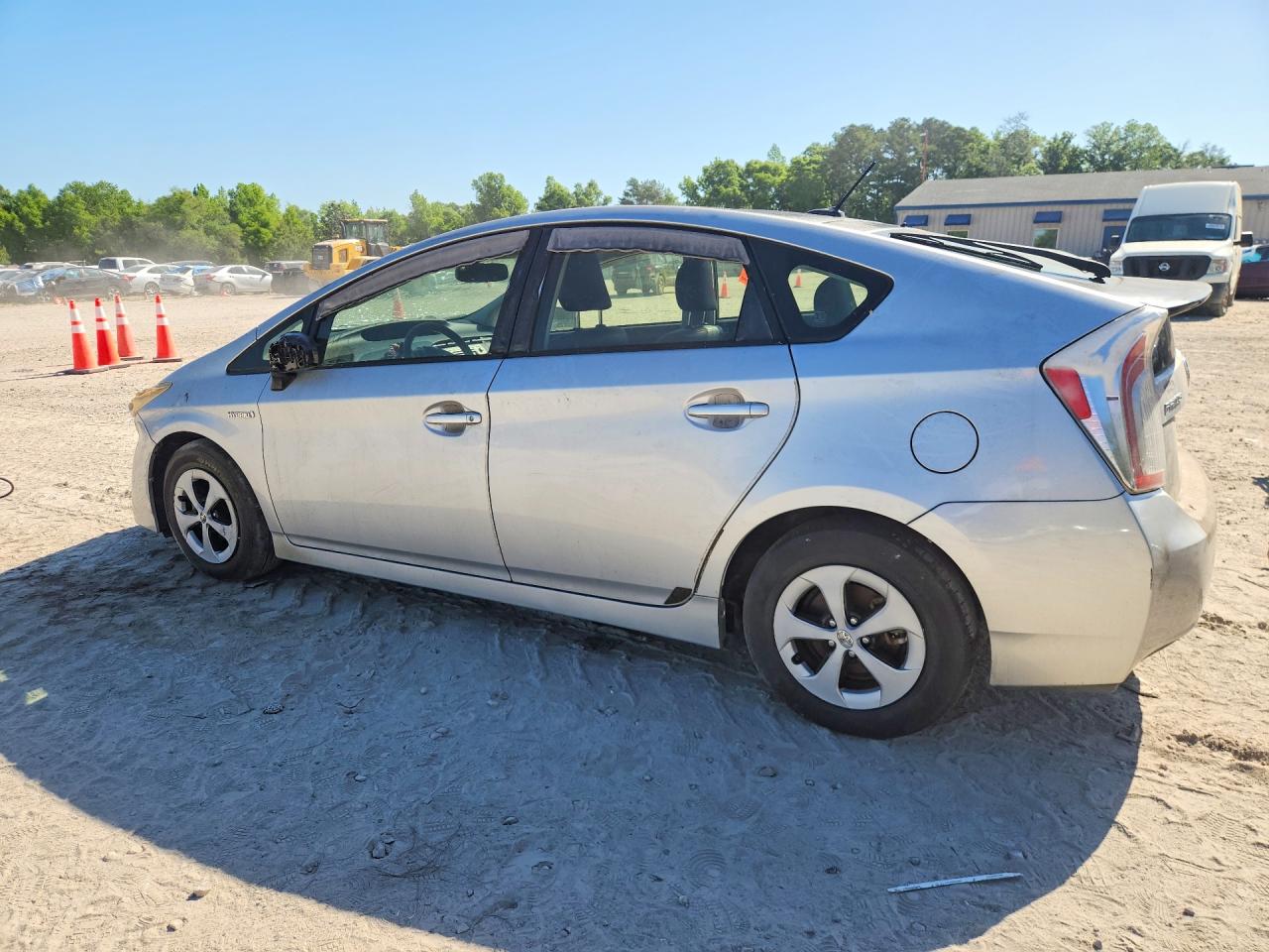 2015 Toyota Prius Four Silver vin: JTDKN3DU6F1925989