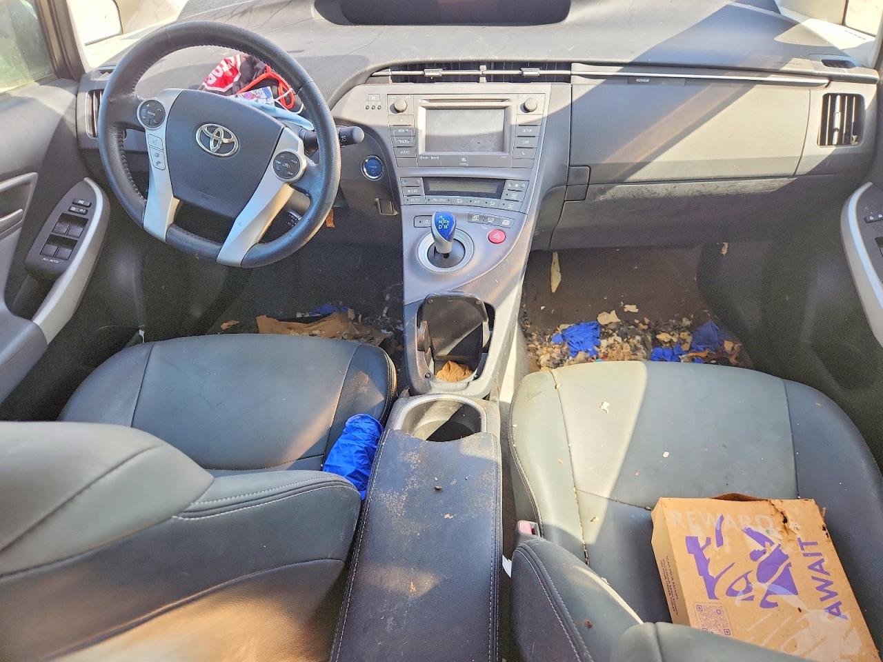 2015 Toyota Prius Four Silver vin: JTDKN3DU6F1925989