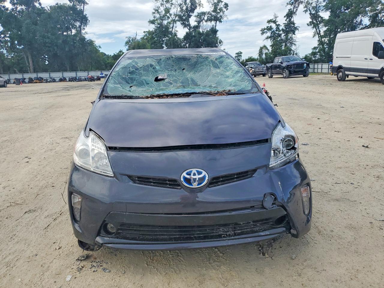 2015 Toyota Prius Two Gray vin: JTDKN3DU6F1976019