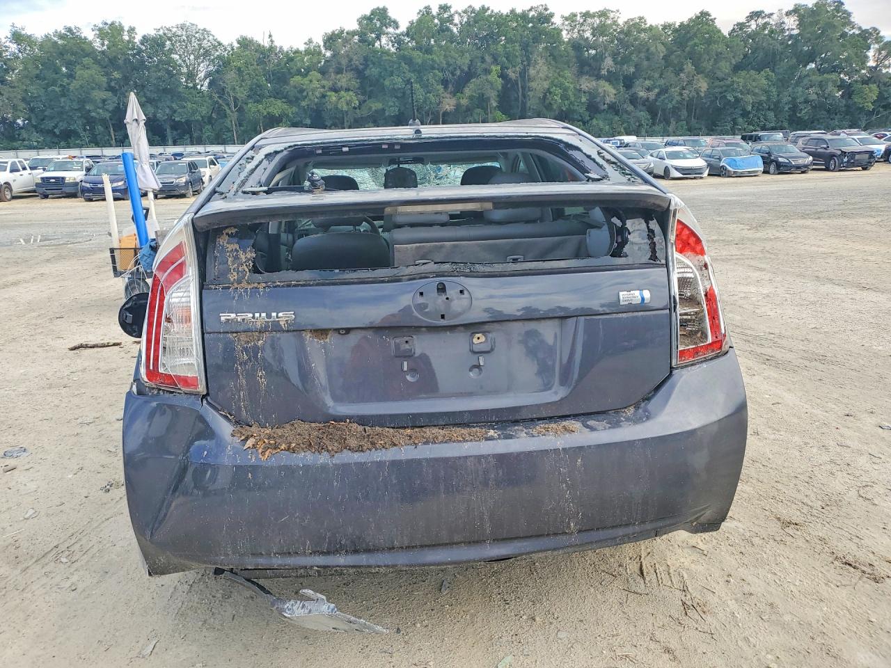 2015 Toyota Prius Two Gray vin: JTDKN3DU6F1976019