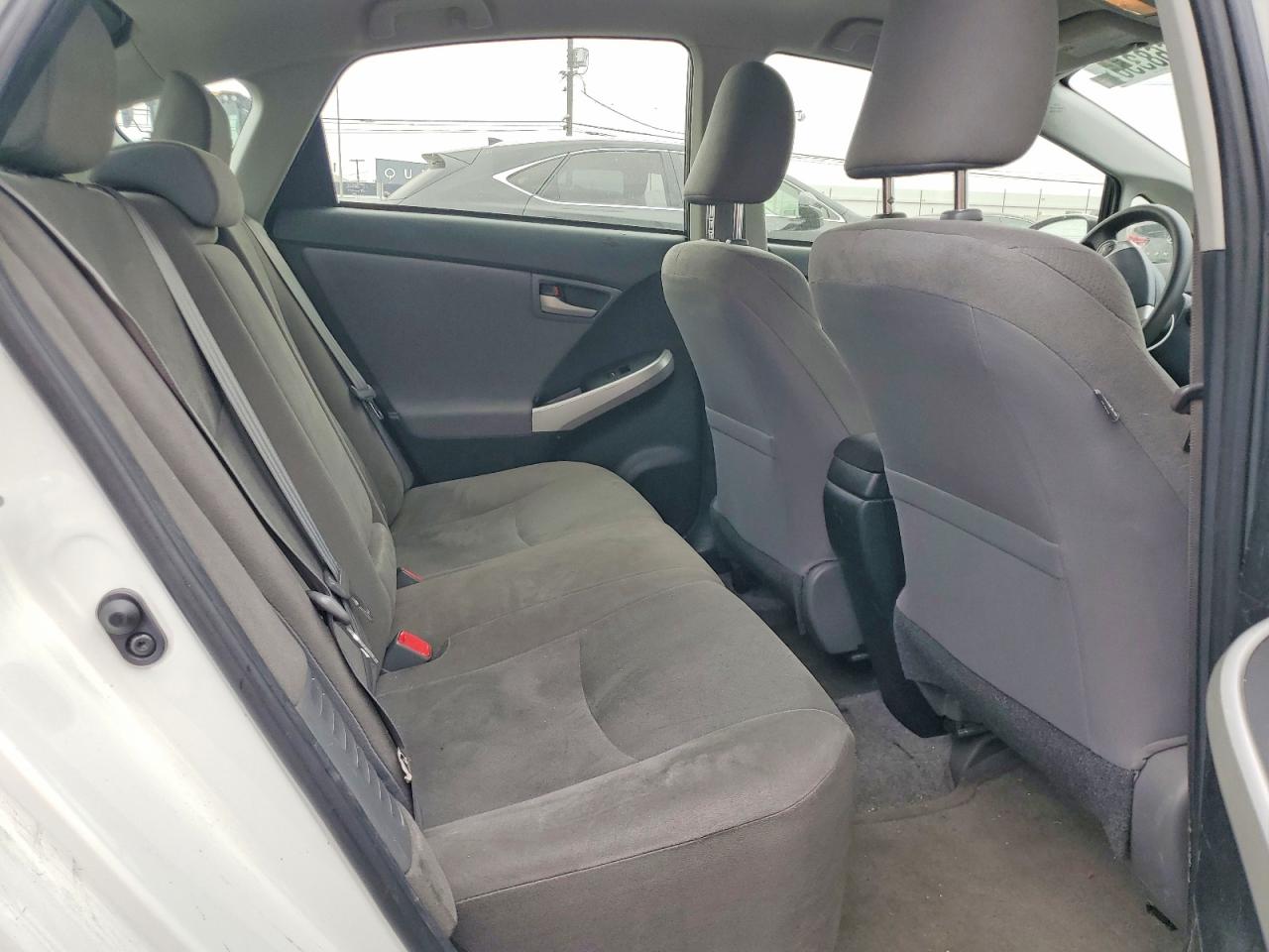 2015 Toyota Prius Two White vin: JTDKN3DU6F1993502