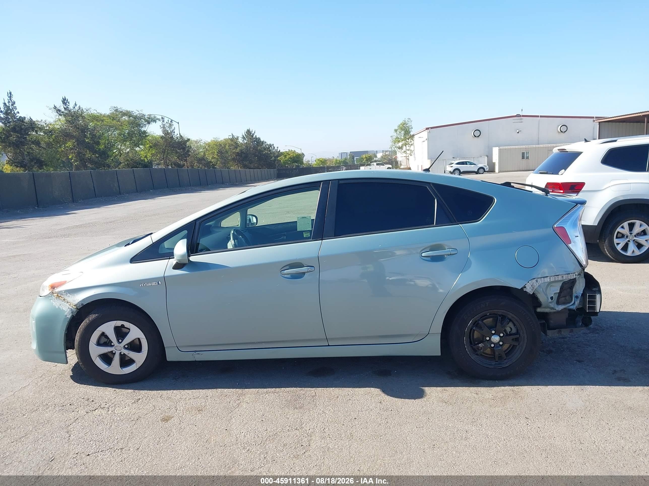 2015 Toyota Prius Two Turquoise vin: JTDKN3DU6F1995704