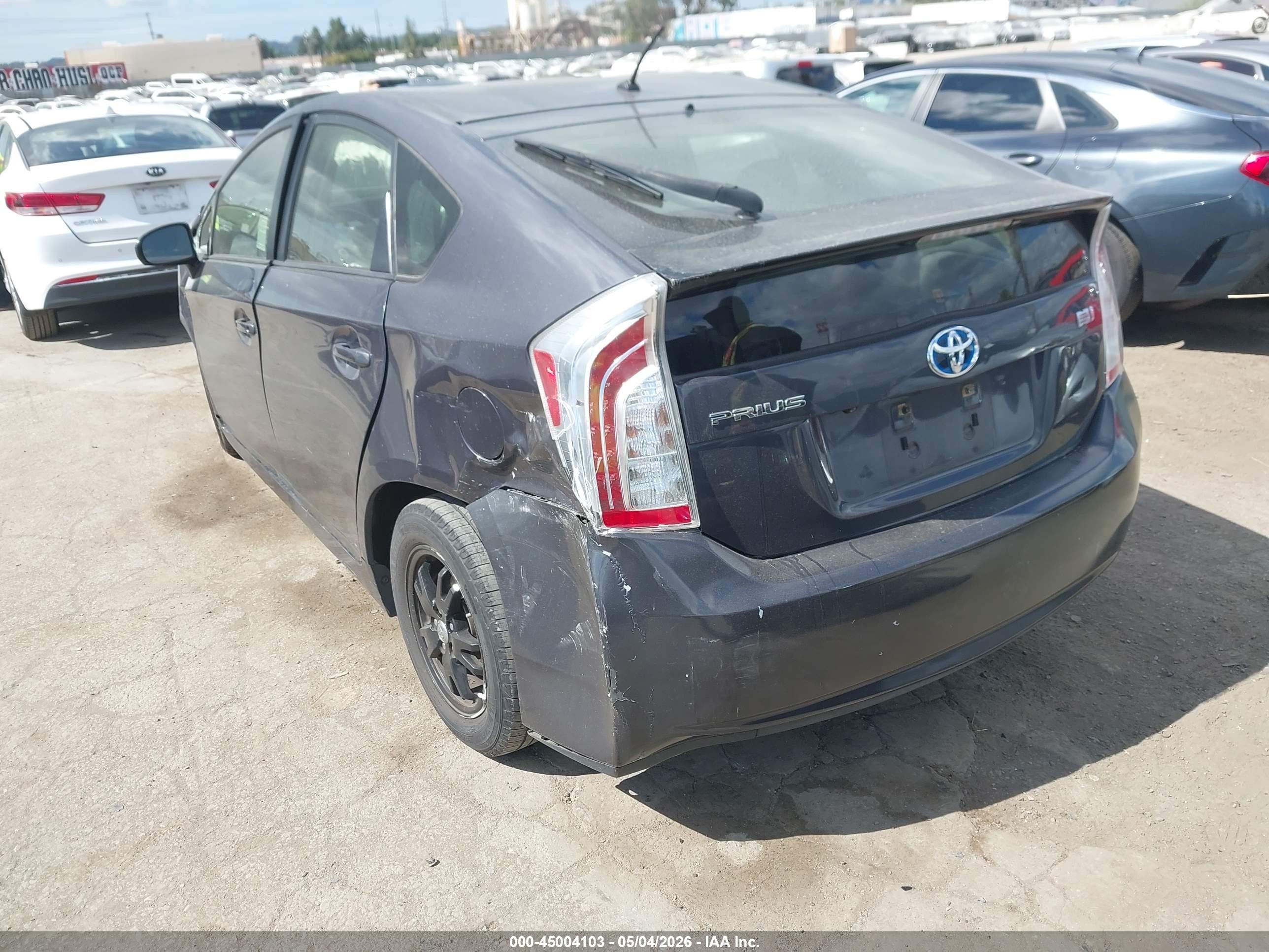 2015 Toyota Prius Two Gray vin: JTDKN3DU6F2004821