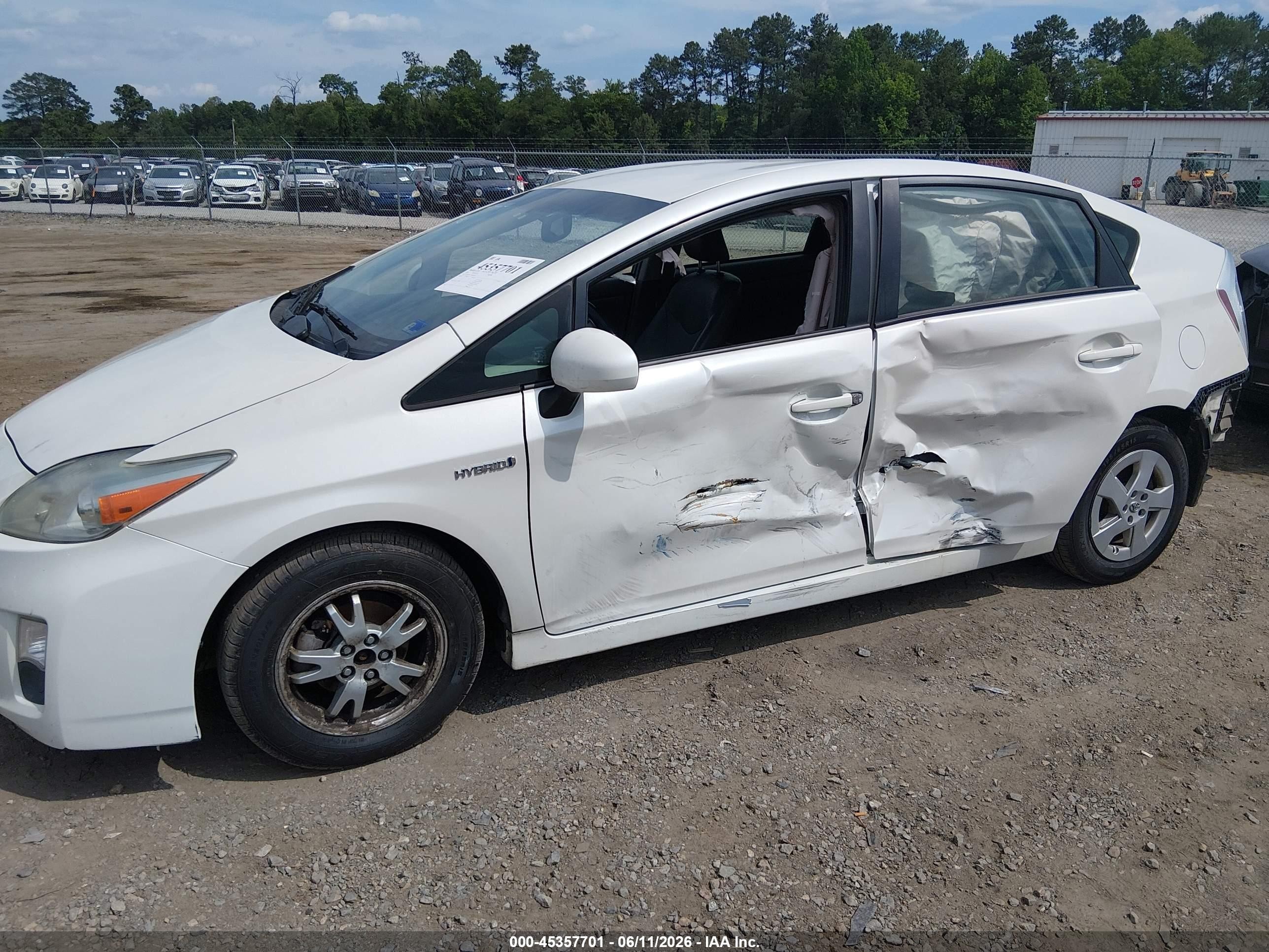 2010 Toyota Prius Iv Белый vin: JTDKN3DU7A0042689