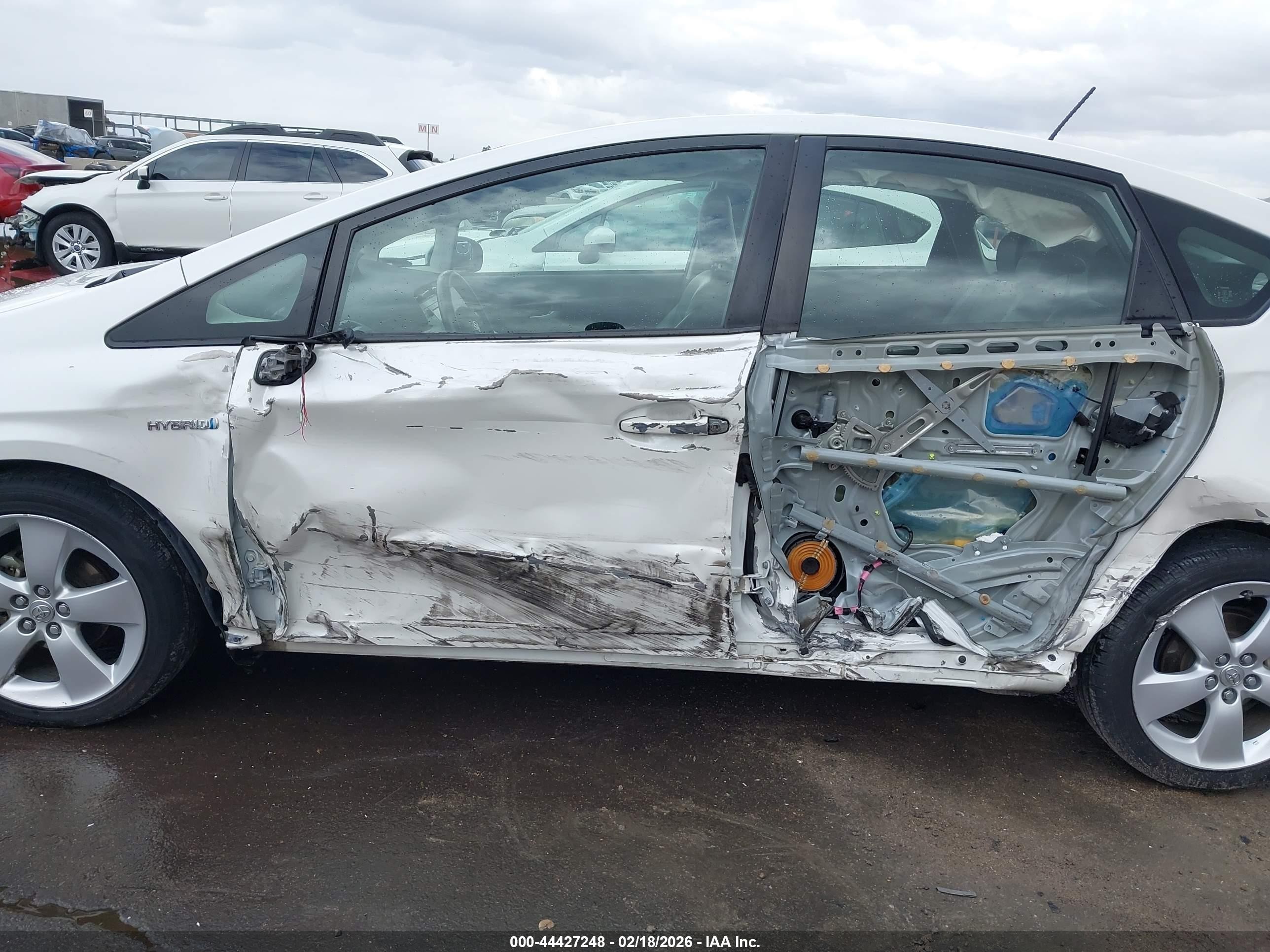 2010 Toyota Prius V White vin: JTDKN3DU7A0053515