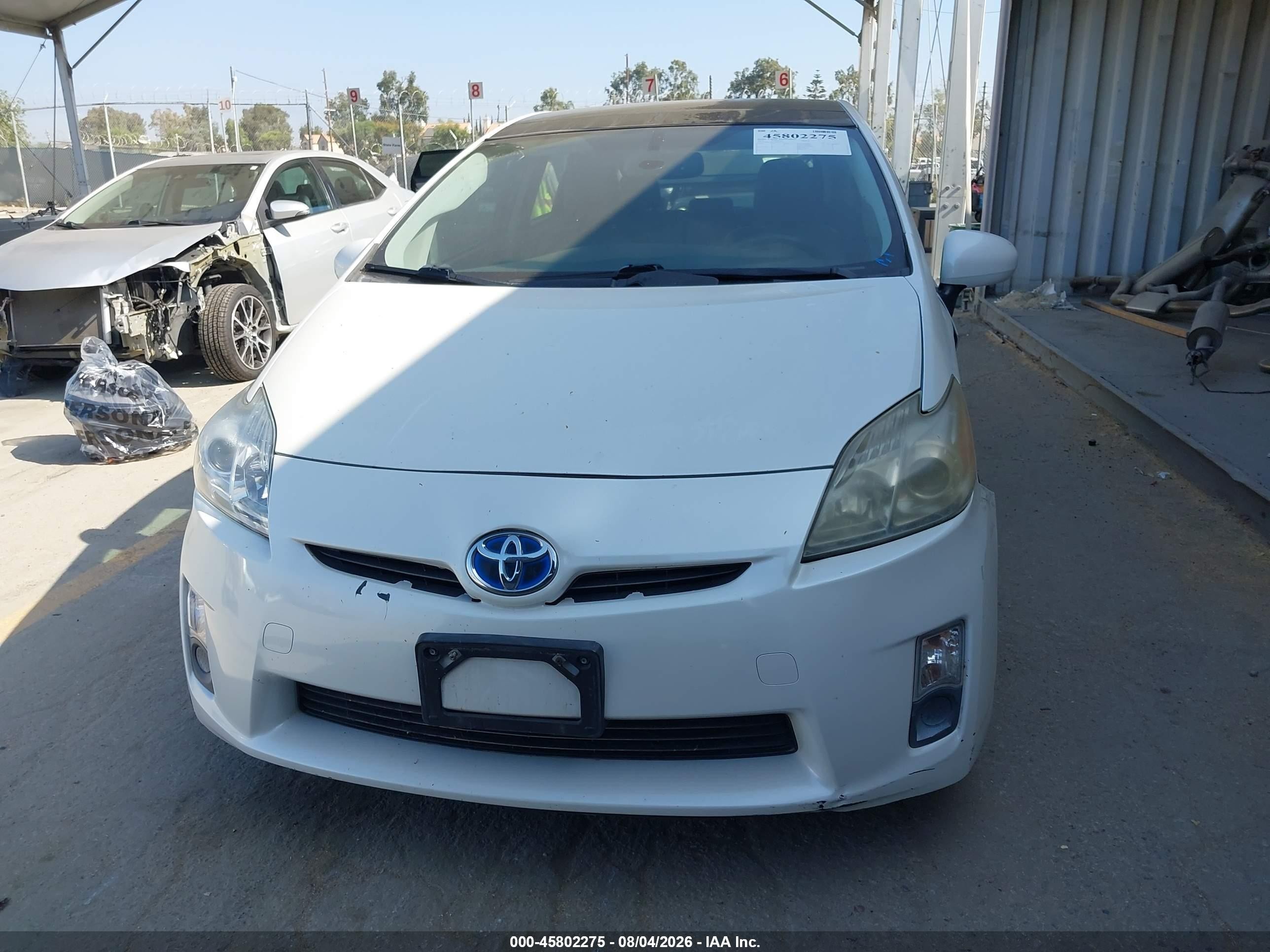 2010 Toyota Prius Iv White vin: JTDKN3DU7A0231830