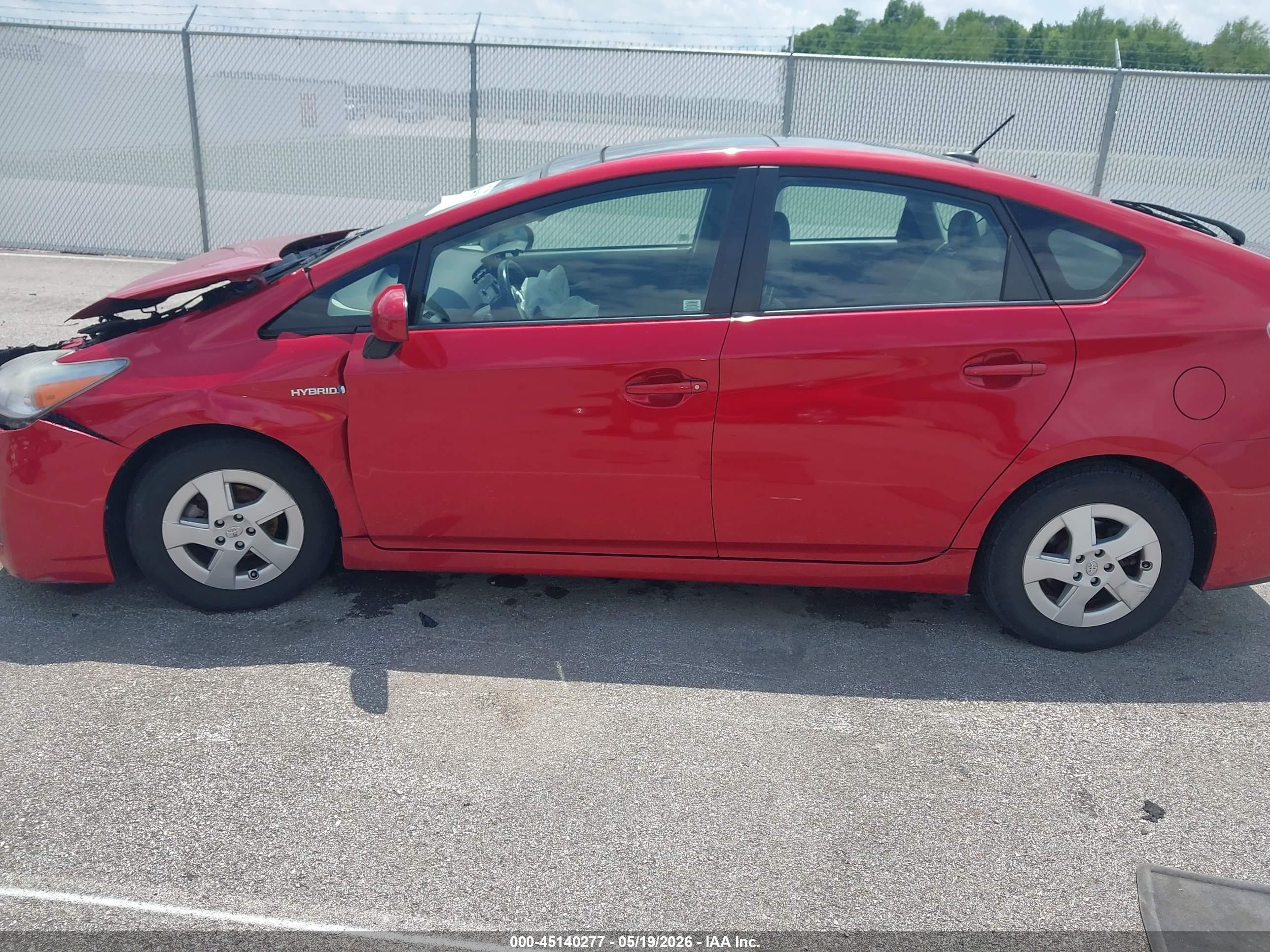 2010 Toyota Prius Iv Red vin: JTDKN3DU7A5014233