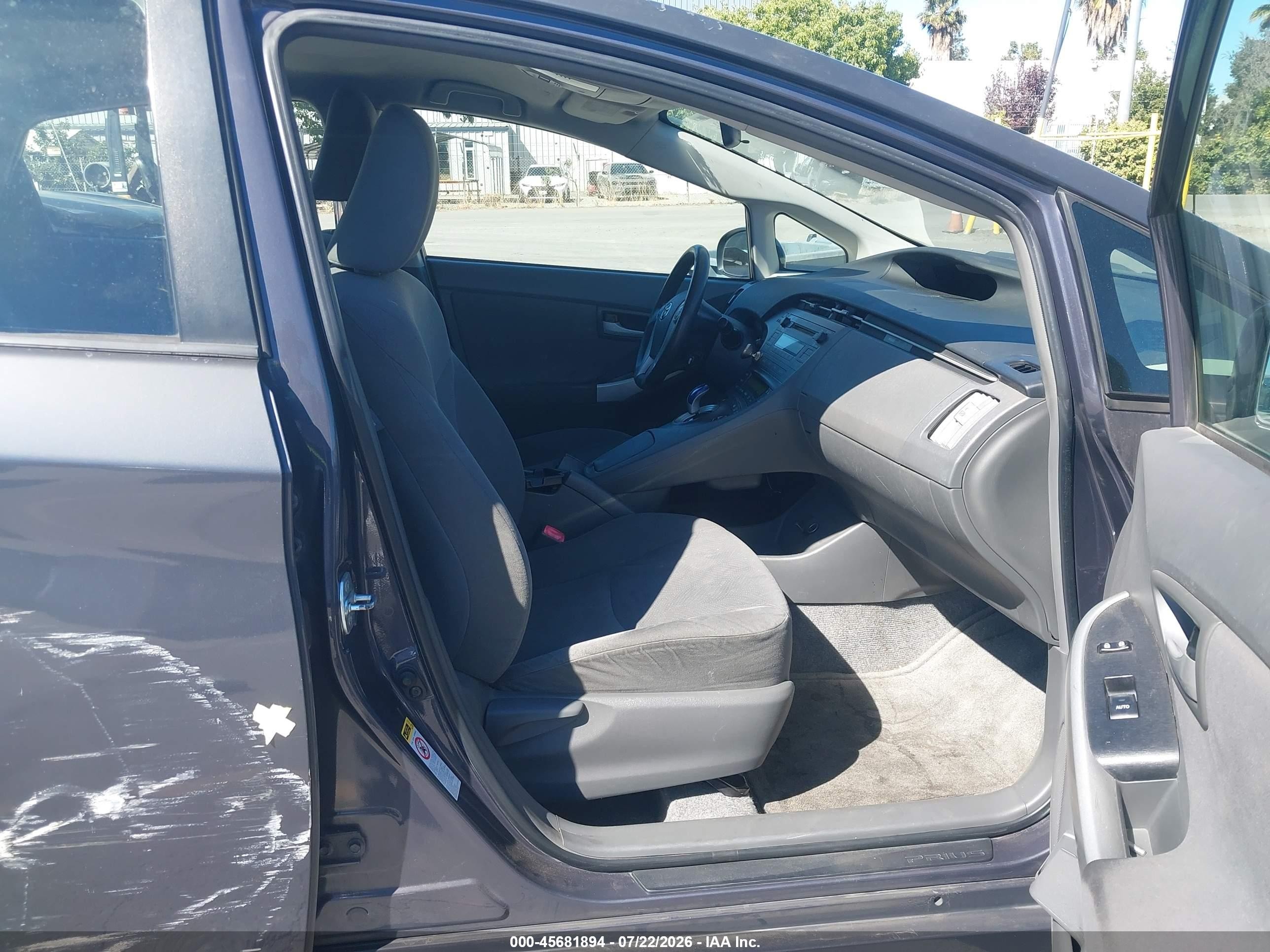 2011 Toyota Prius Two Gray vin: JTDKN3DU7B0264070