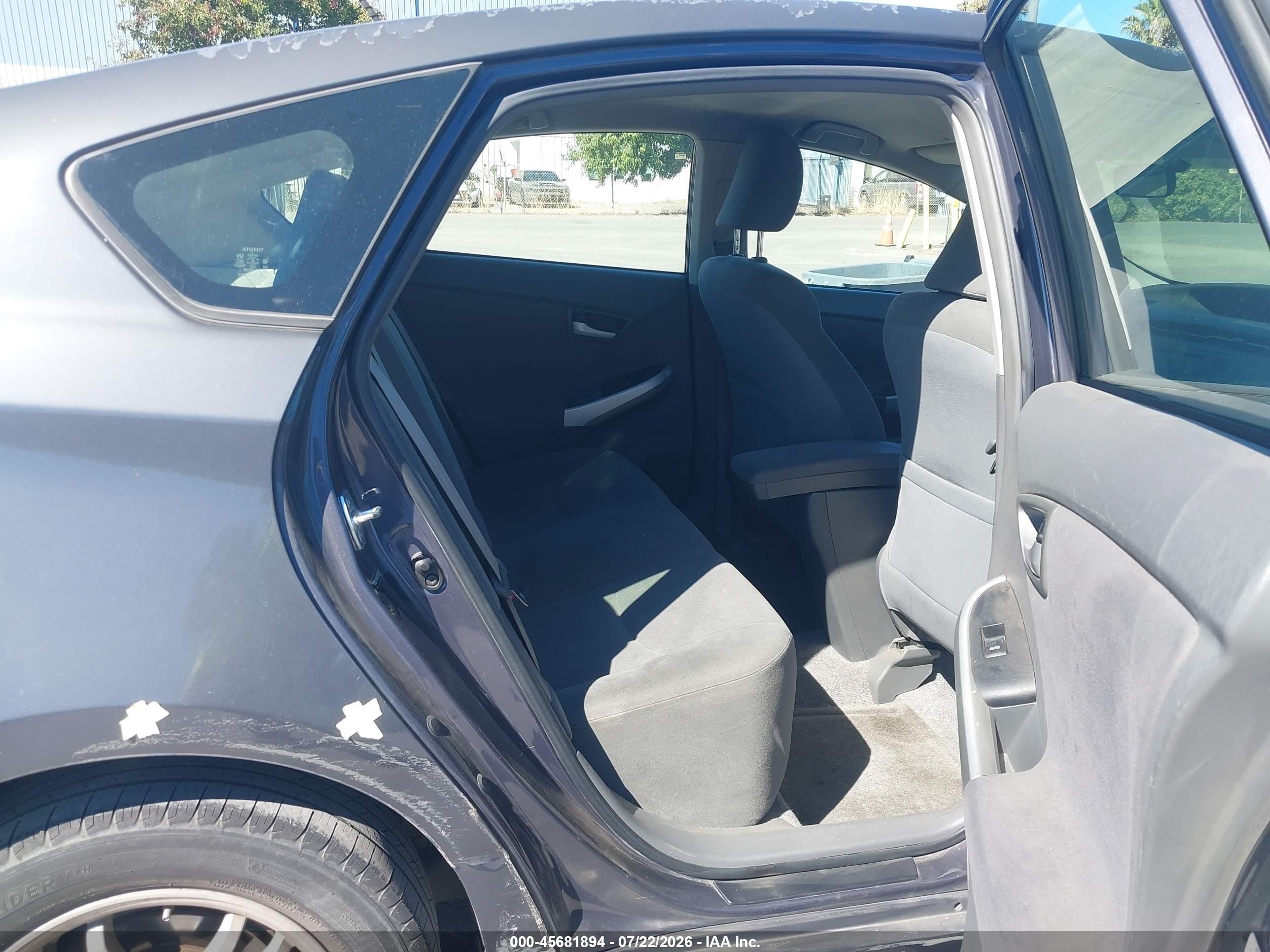 2011 Toyota Prius Two Gray vin: JTDKN3DU7B0264070