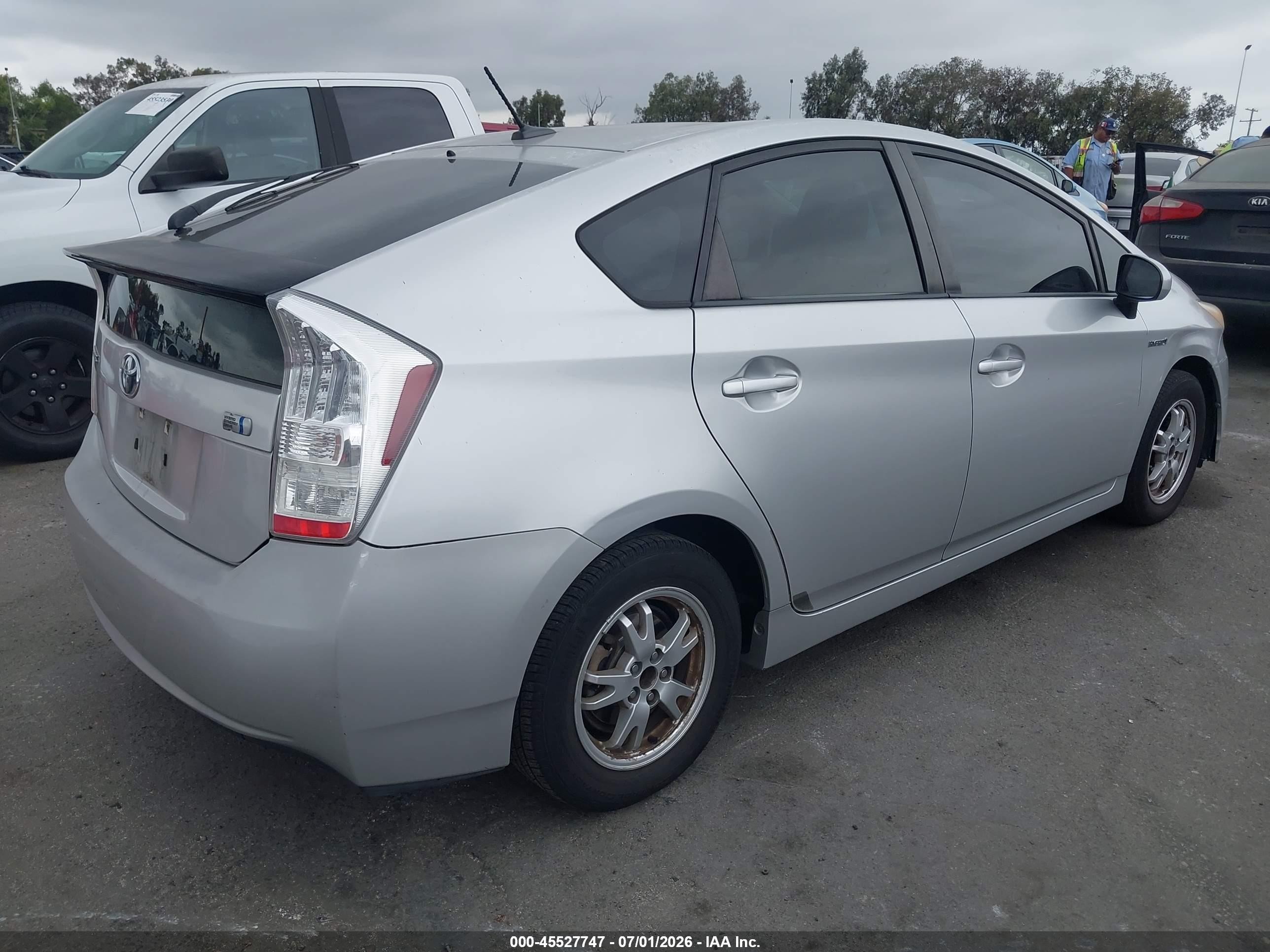2011 Toyota Prius Two Silver vin: JTDKN3DU7B0264246
