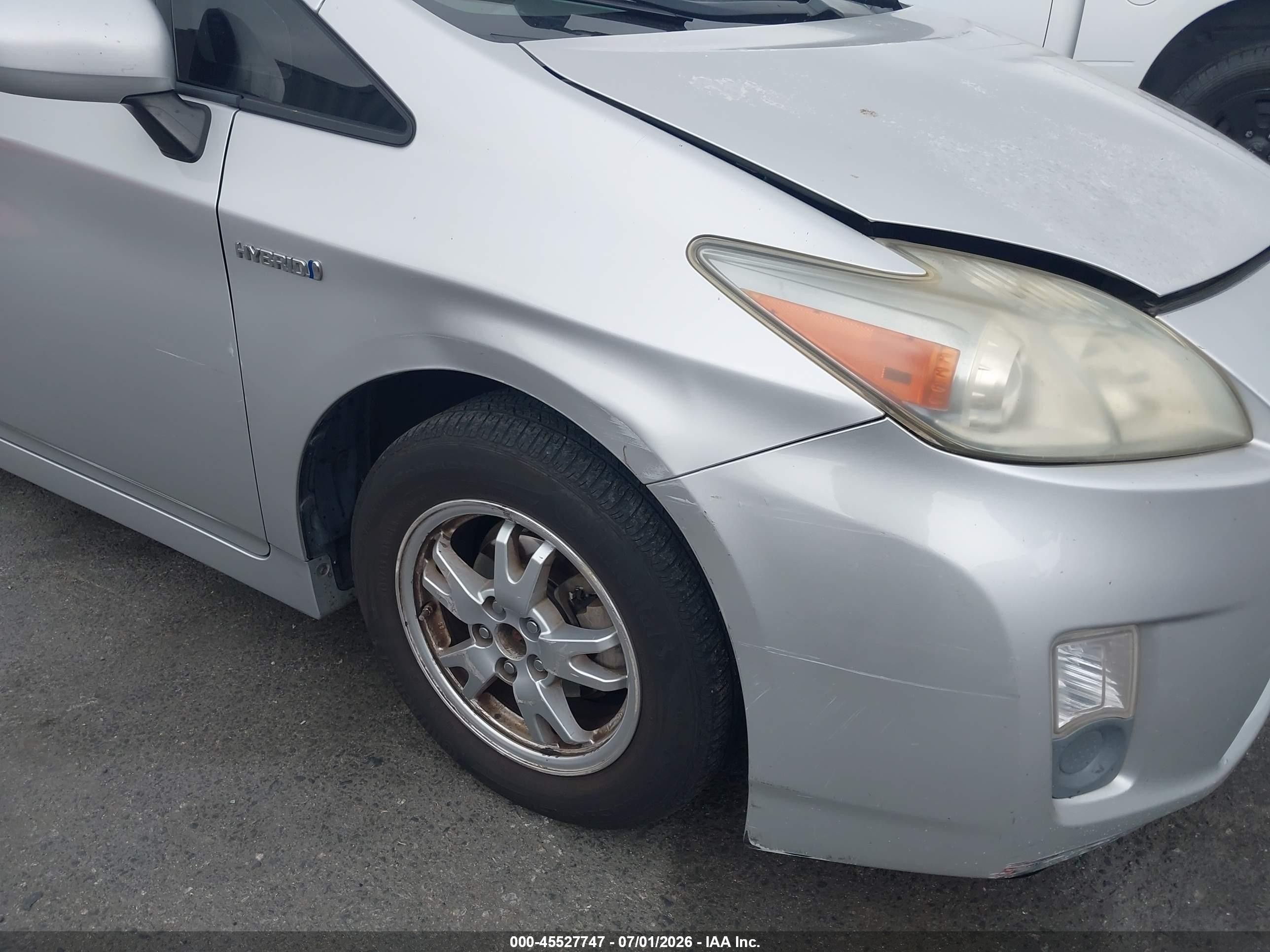 2011 Toyota Prius Two Silver vin: JTDKN3DU7B0264246