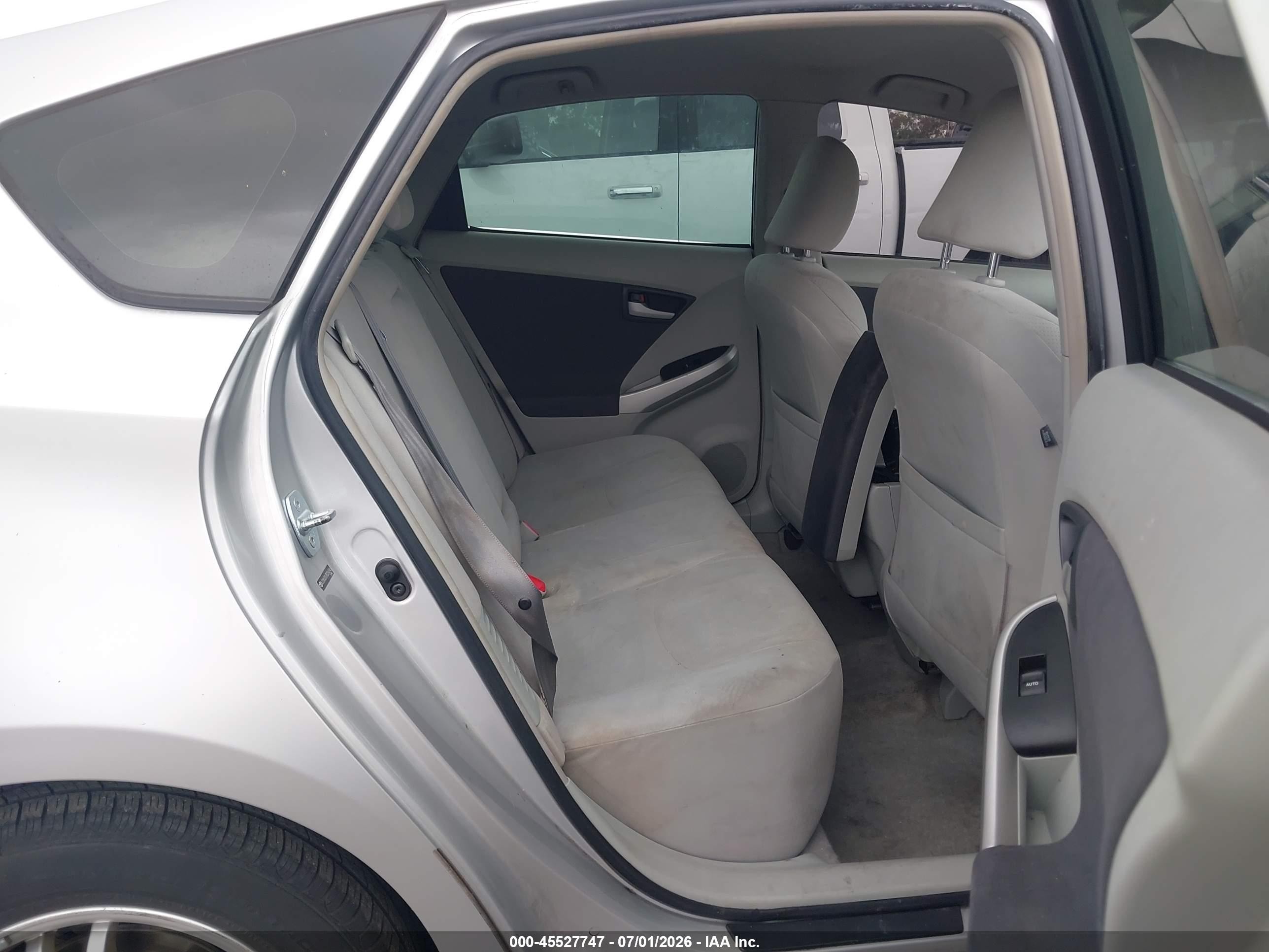 2011 Toyota Prius Two Silver vin: JTDKN3DU7B0264246