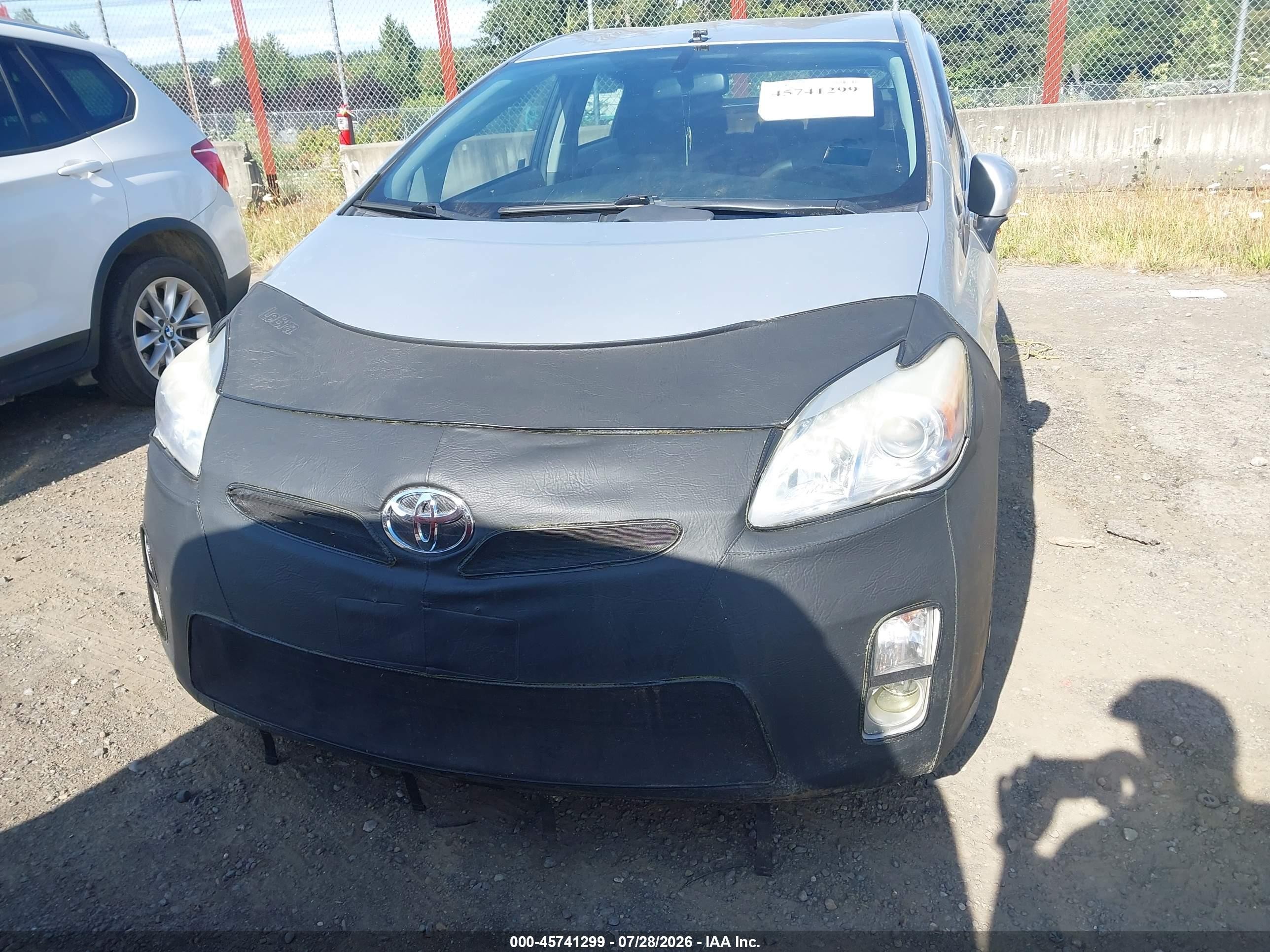 2011 Toyota Prius Two Silver vin: JTDKN3DU7B0284576