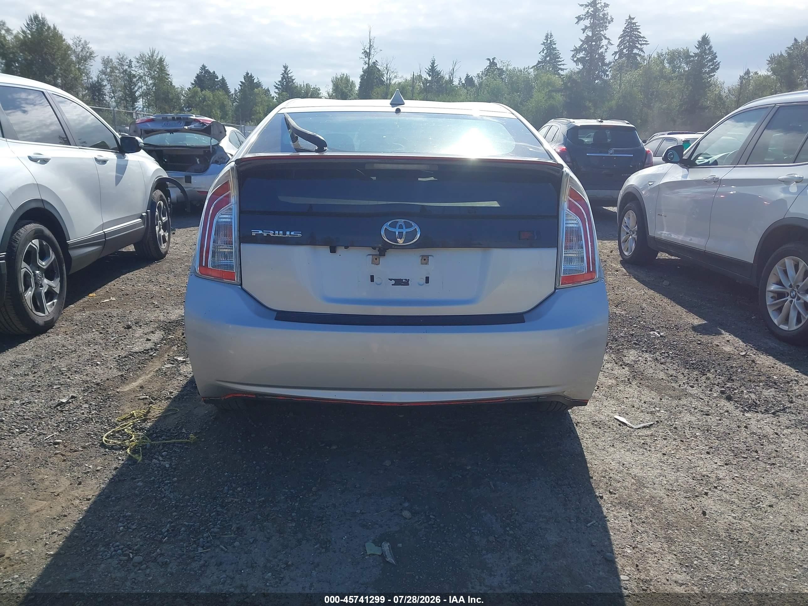2011 Toyota Prius Two Silver vin: JTDKN3DU7B0284576