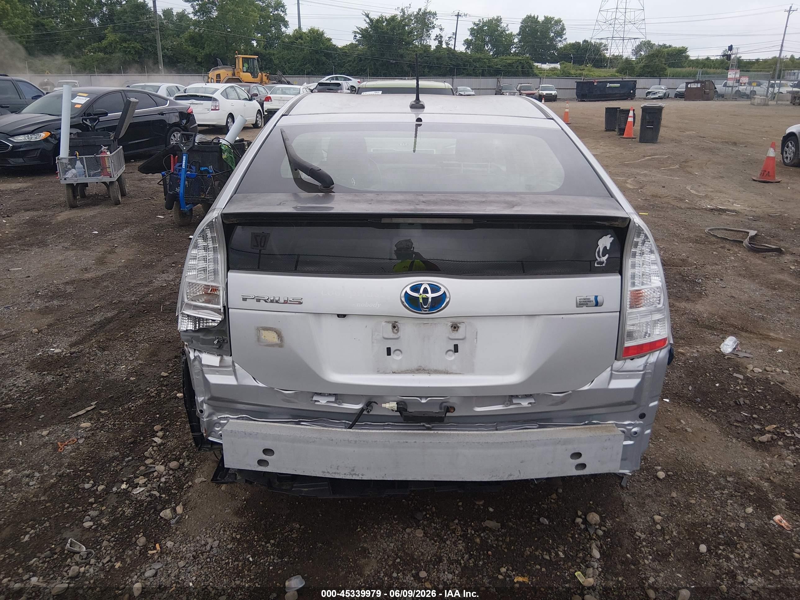 2011 Toyota Prius Four Серебряный vin: JTDKN3DU7B0319696