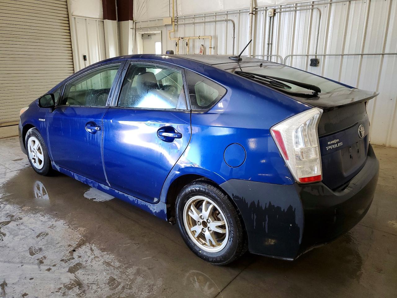 2011 Toyota Prius Two Blue vin: JTDKN3DU7B1334080