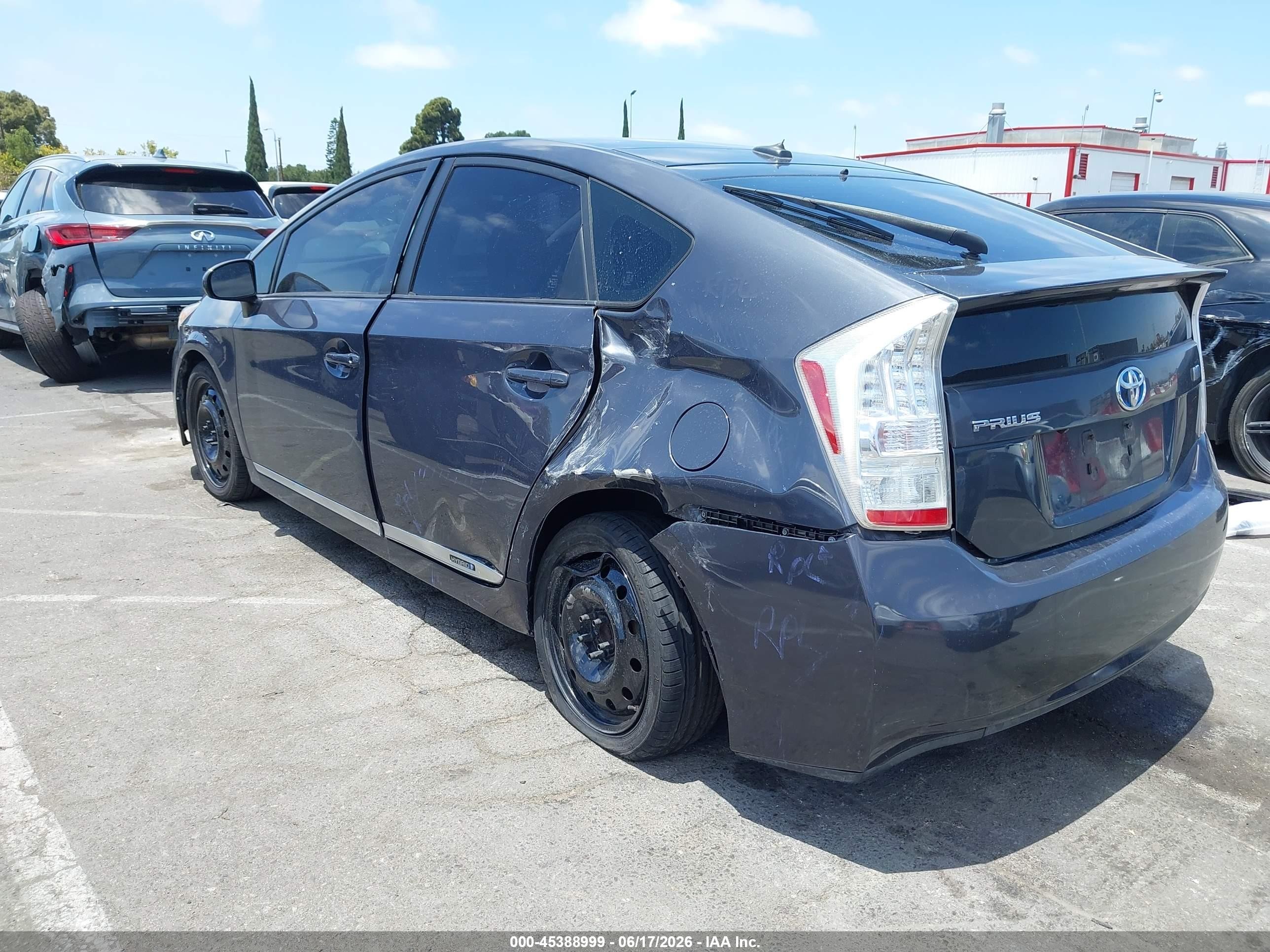 2011 Toyota Prius Four Gray vin: JTDKN3DU7B1365720