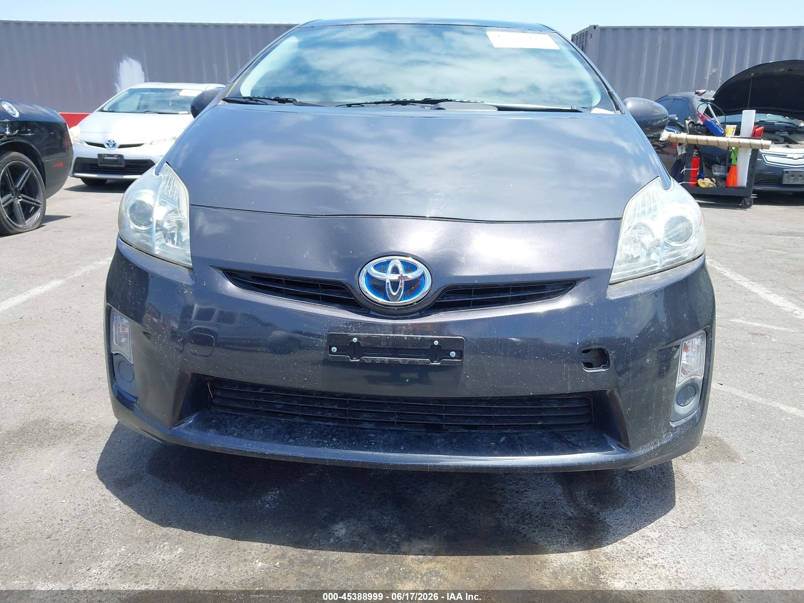 2011 Toyota Prius Four Gray vin: JTDKN3DU7B1365720