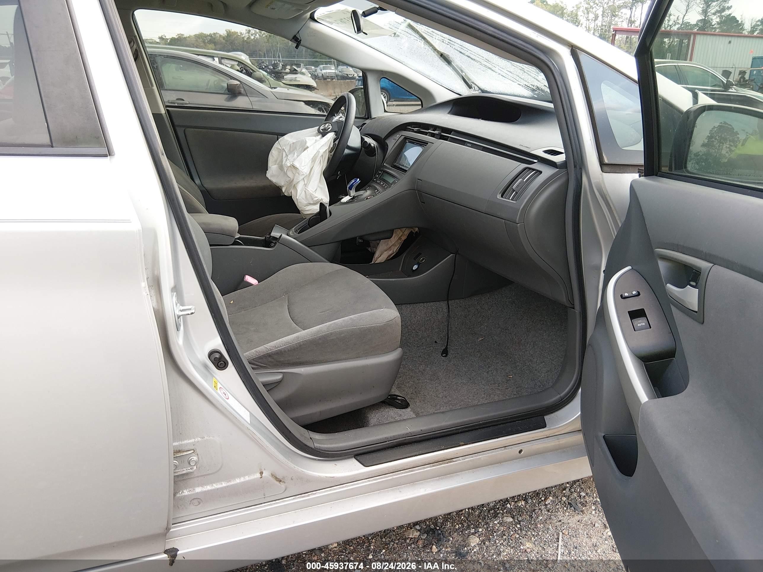 2011 Toyota Prius Two Silver vin: JTDKN3DU7B1474839