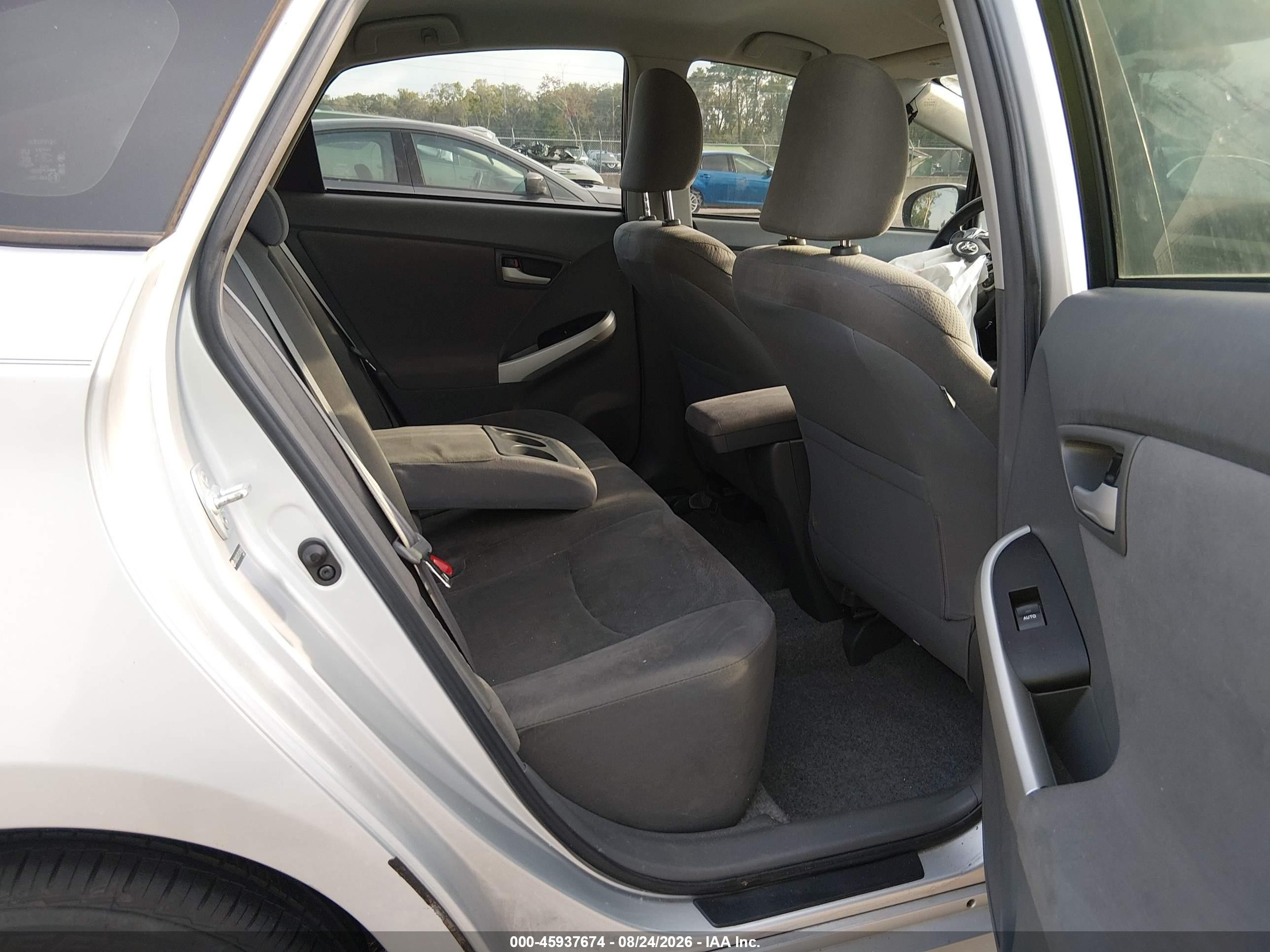 2011 Toyota Prius Two Silver vin: JTDKN3DU7B1474839