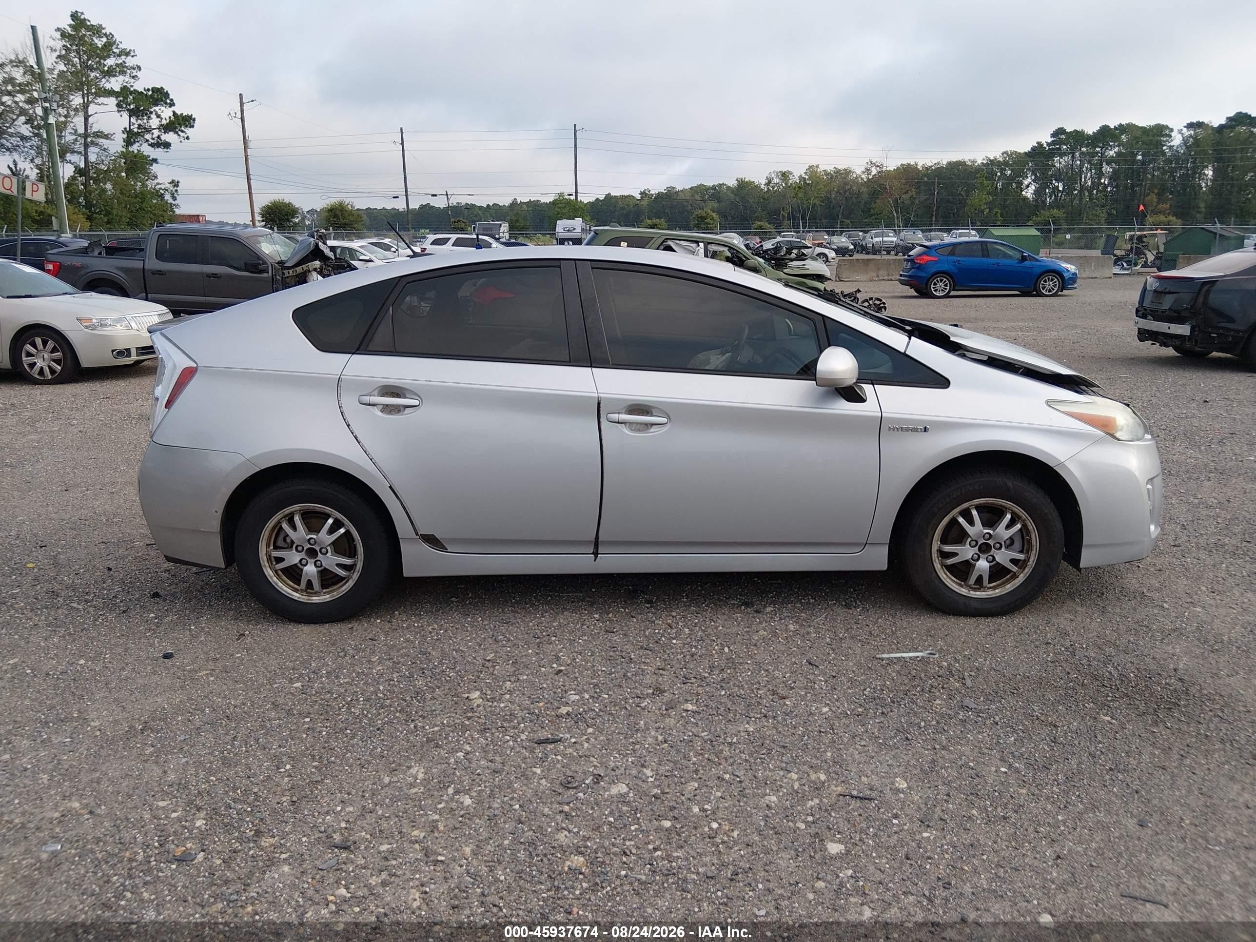 2011 Toyota Prius Two Silver vin: JTDKN3DU7B1474839