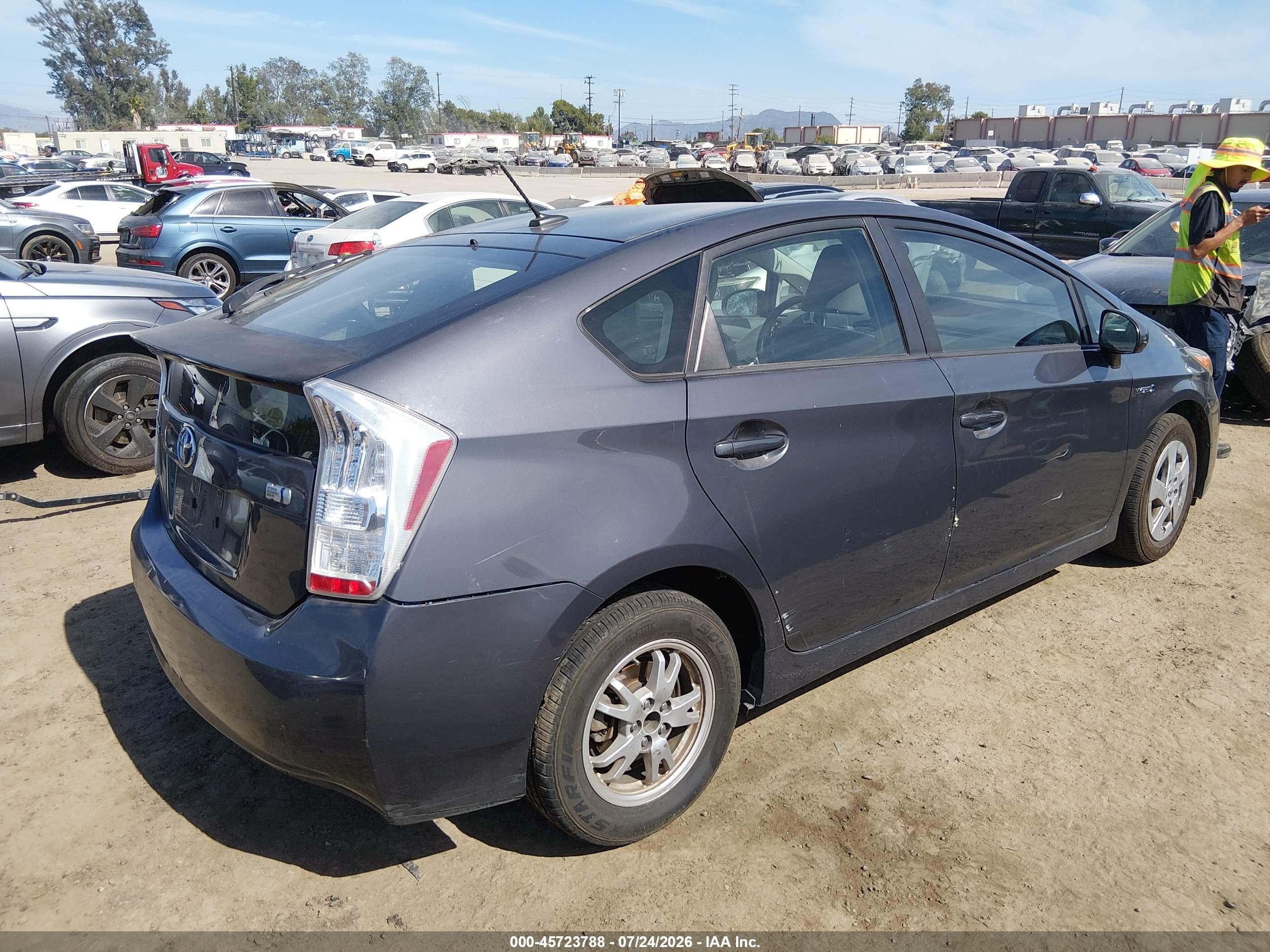 2011 Toyota Prius Two Gray vin: JTDKN3DU7B1478017
