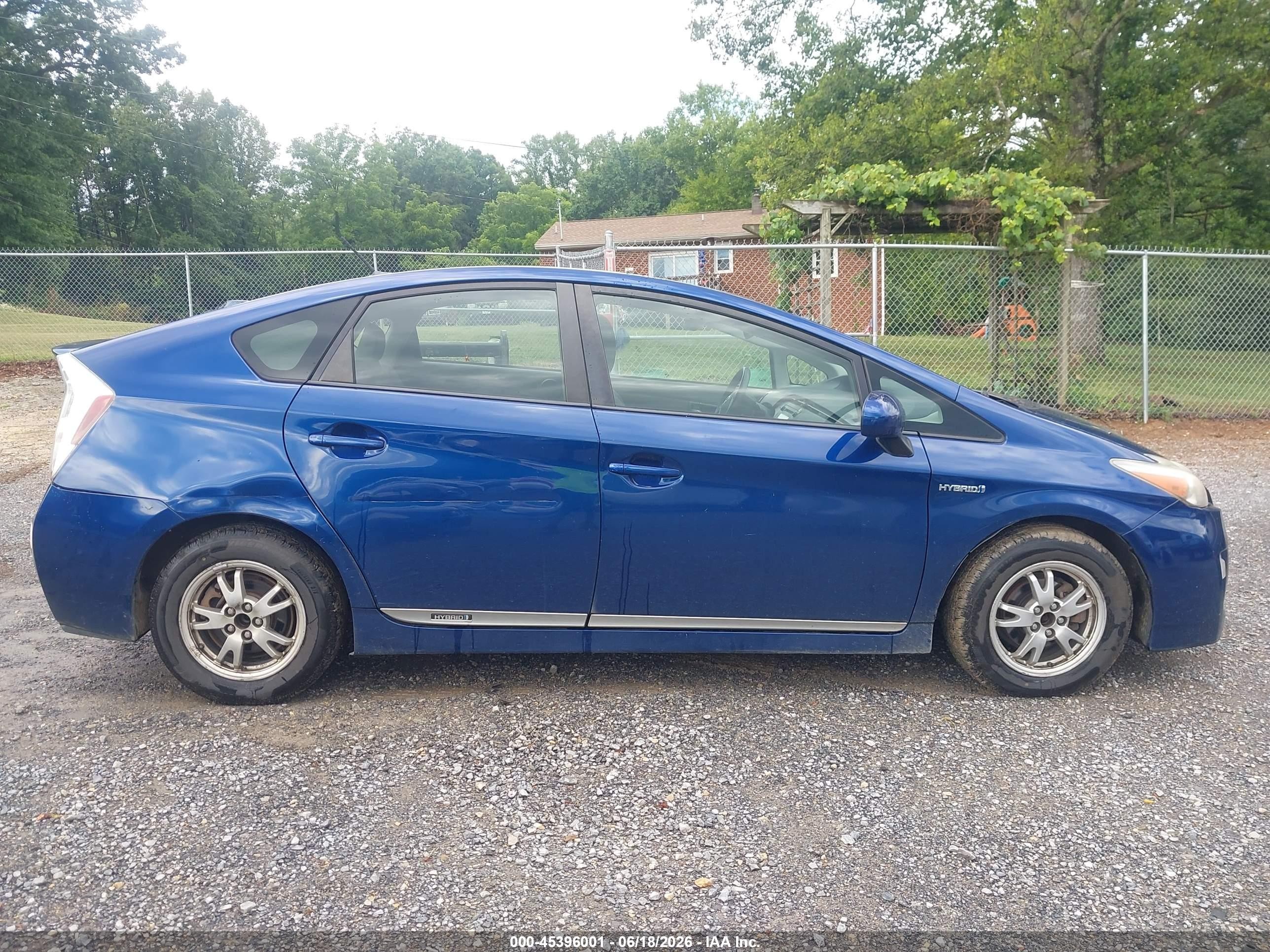 2011 Toyota Prius Three Blue vin: JTDKN3DU7B5312749