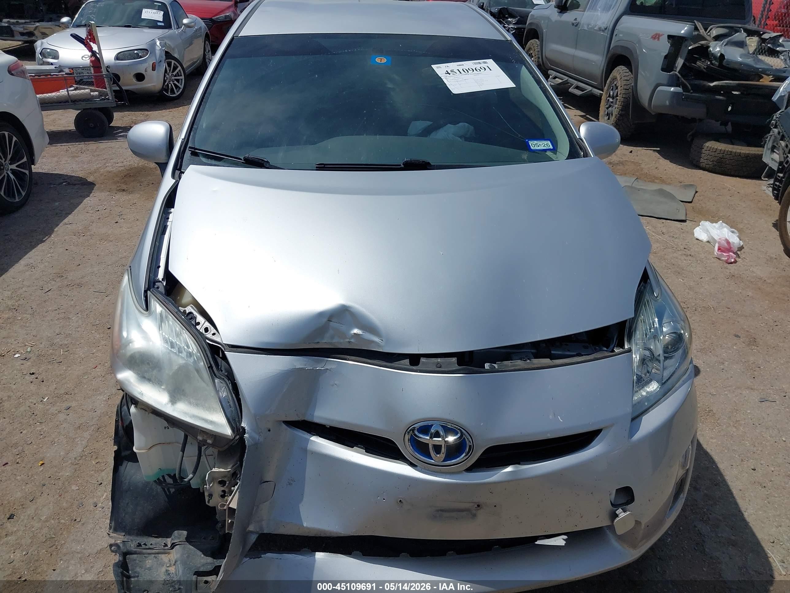 2011 Toyota Prius Two Silver vin: JTDKN3DU7B5334086