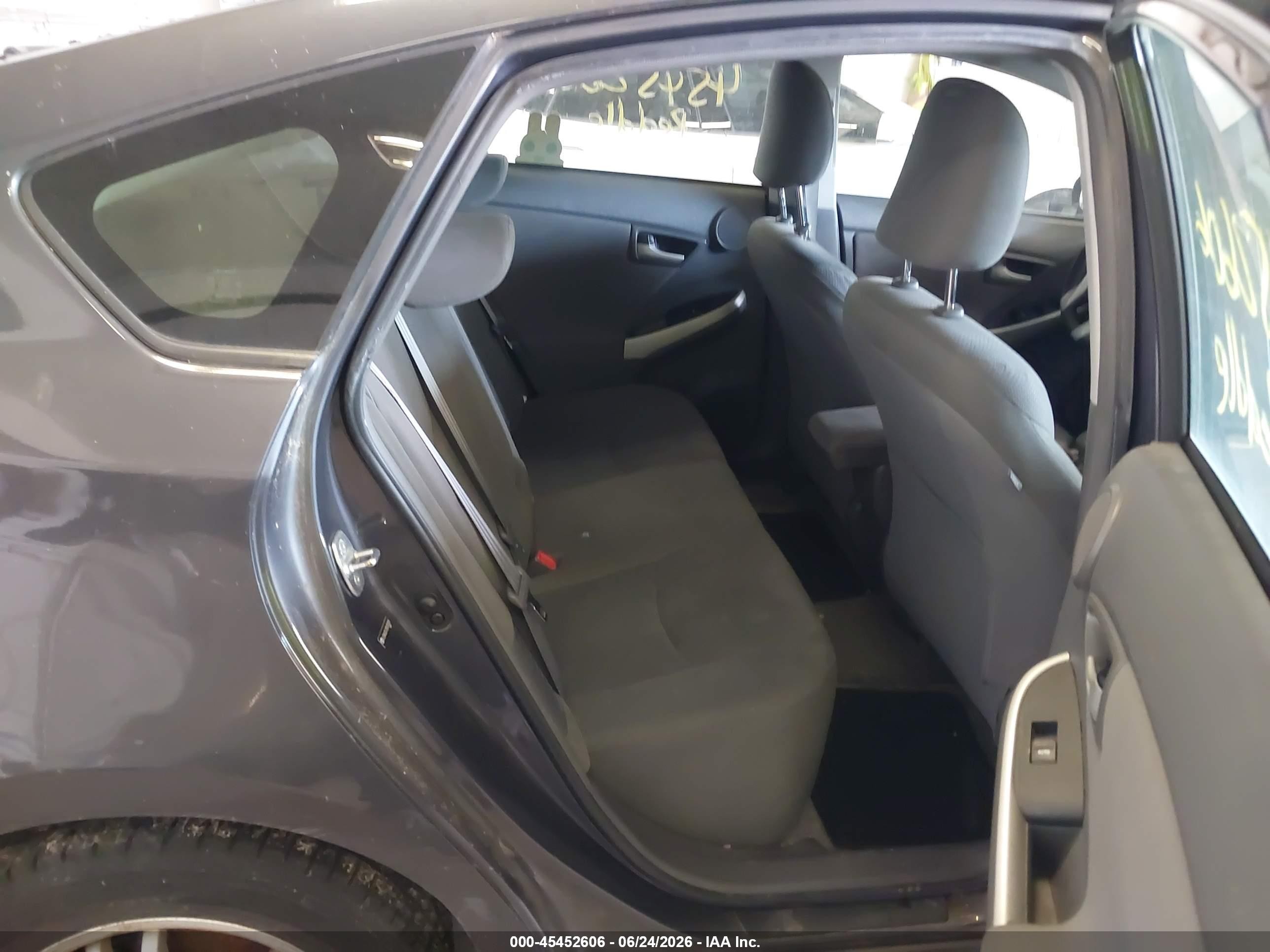 2011 Toyota Prius Three Blue vin: JTDKN3DU7B5352829